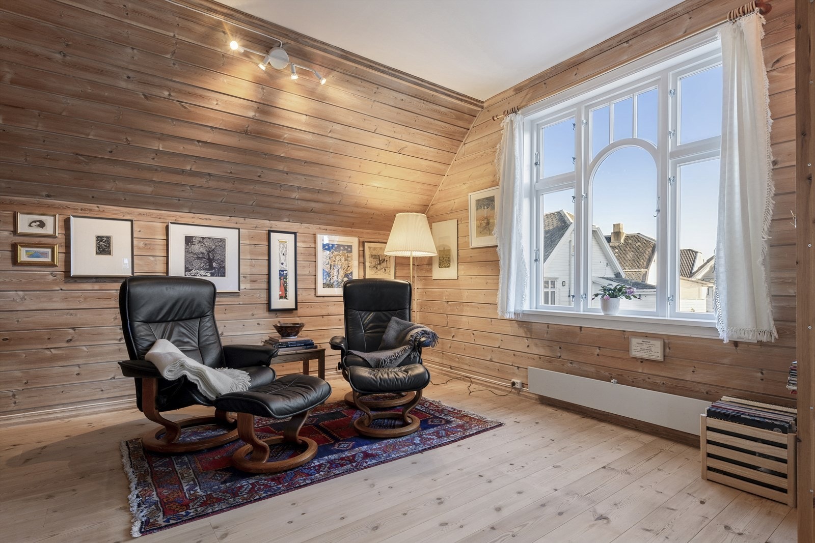 Det gir svært gode møbleringsmuligheter og rom til hele familien Galleribilde