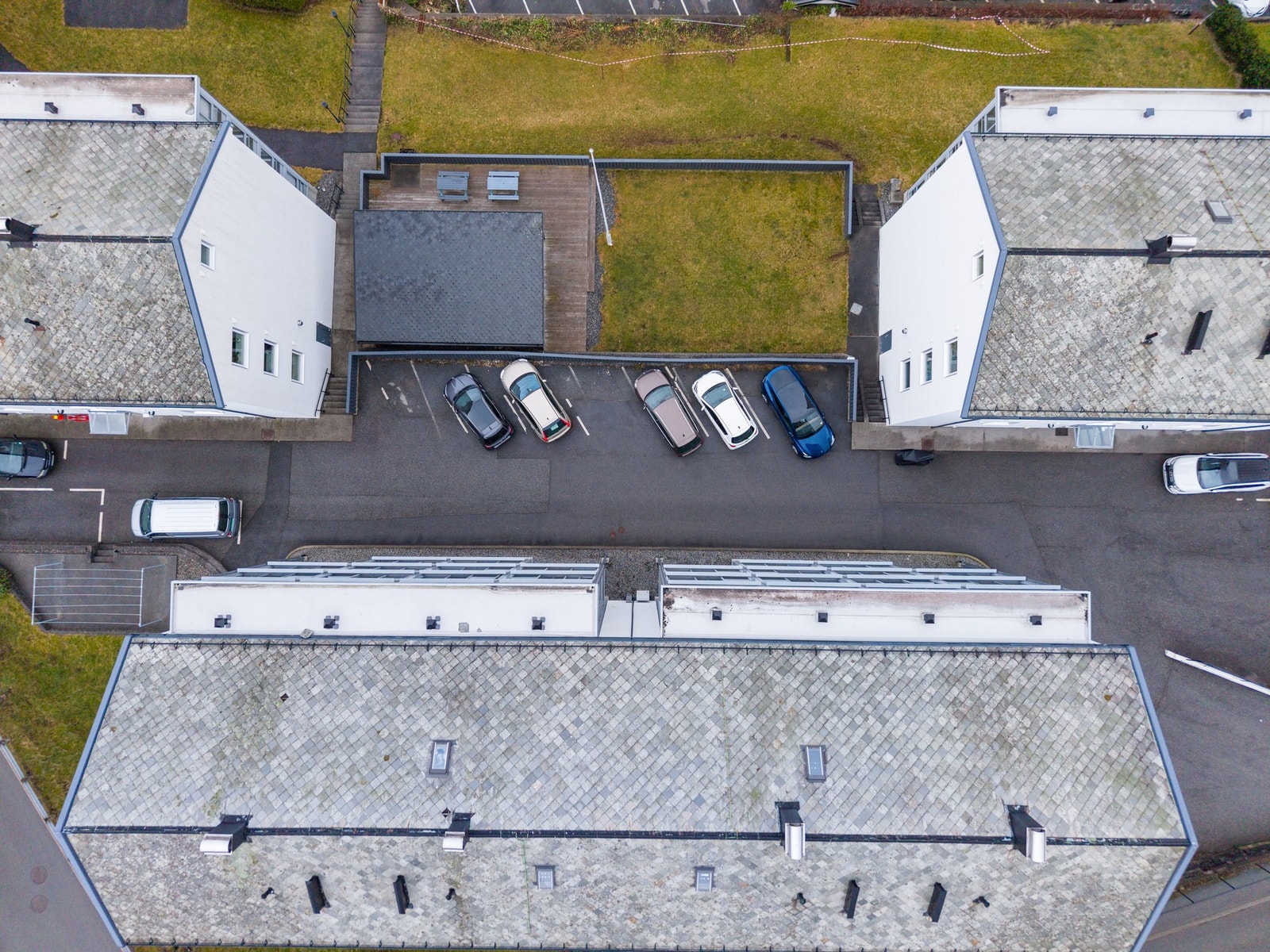 Parkering på felles oppstillingsplass, basert på "første mann til mølla"-prinsippet. Galleribilde