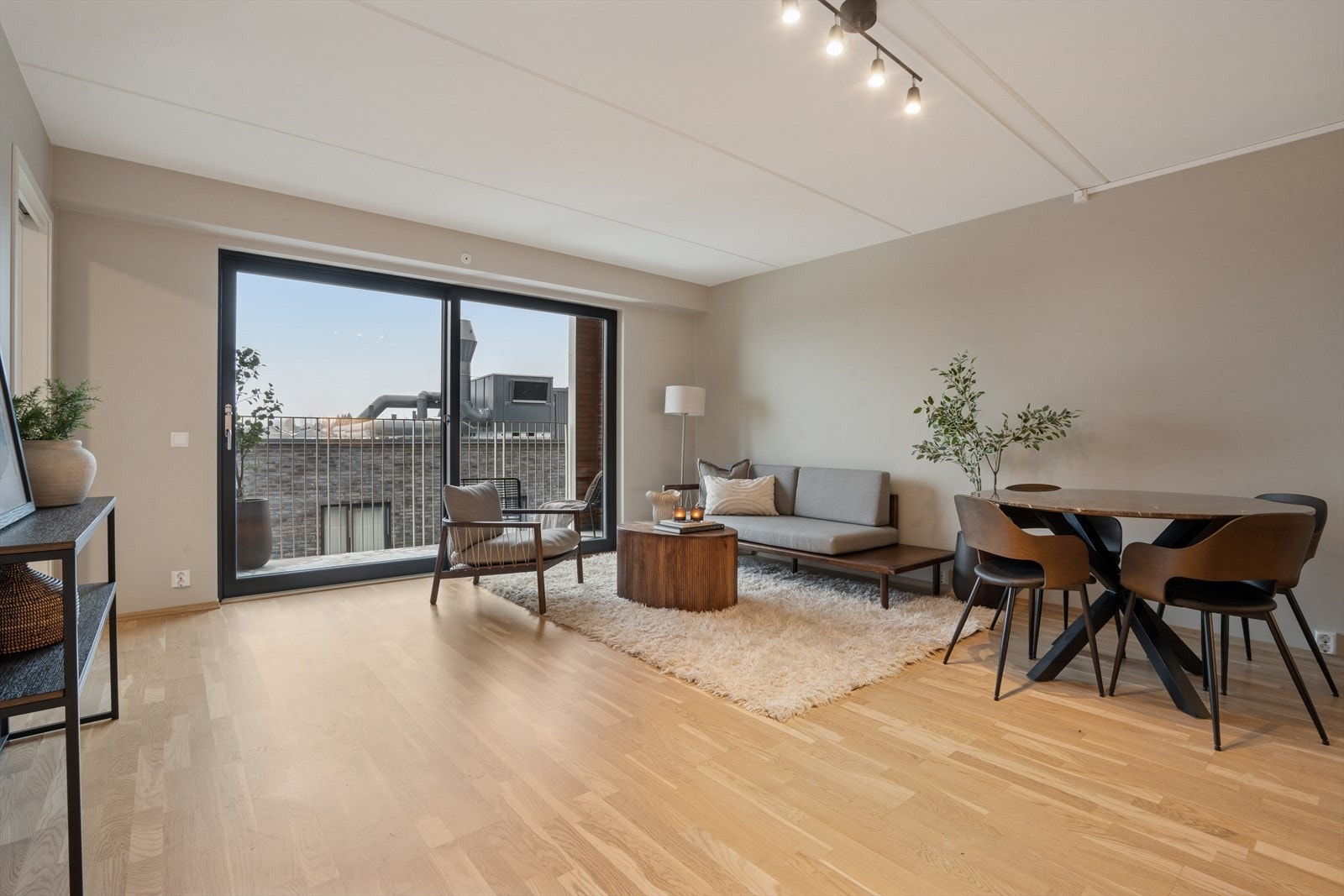 Leiligheten varmes opp med gulvvarme Galleribilde