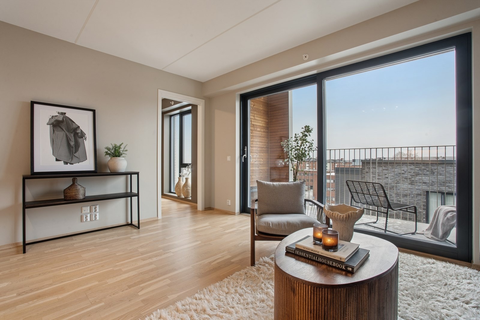 Delikat leilighet med solrik balkong klar for innflytting! Galleribilde