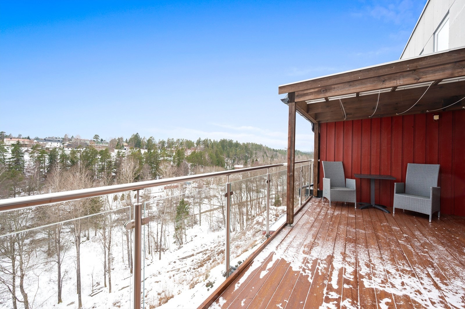 Del av verandaen er overbygd Galleribilde