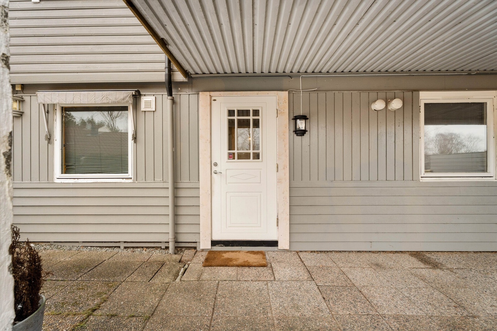 Ytterdør til hybelen. Galleribilde