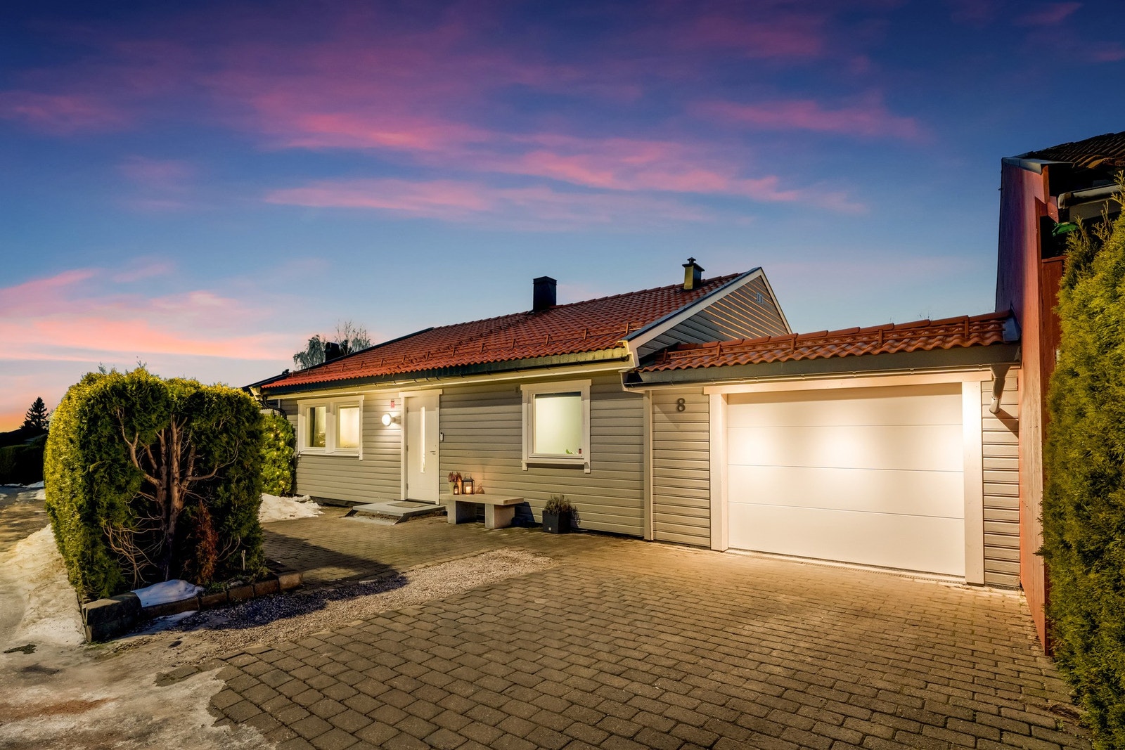 Velkommen til Høyås 8, presentert av ASK Meglerverket v/Emilie Andersen! Galleribilde