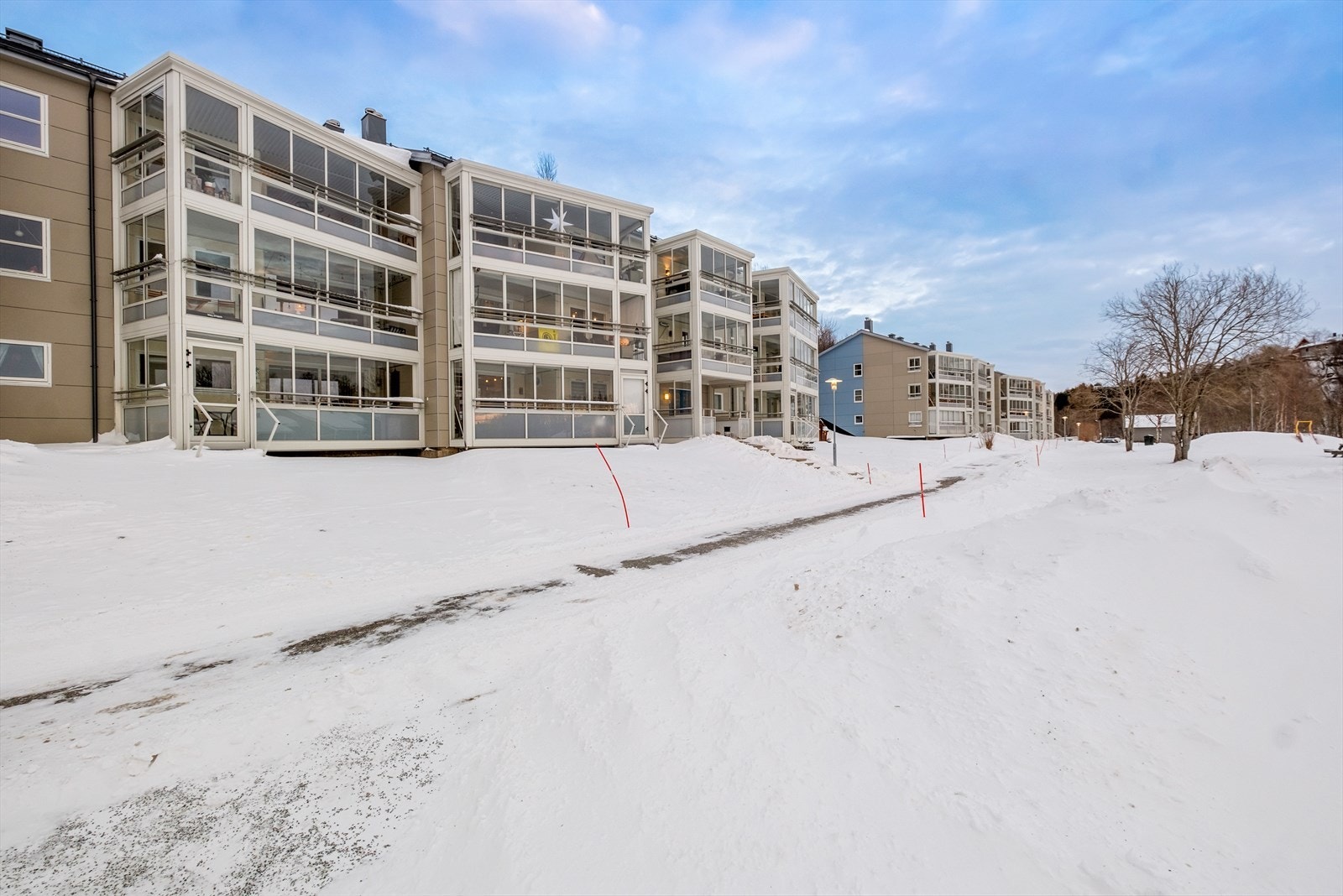 Leiligheten ligger i et rolig og etablert borettslag på Hunstad Galleribilde