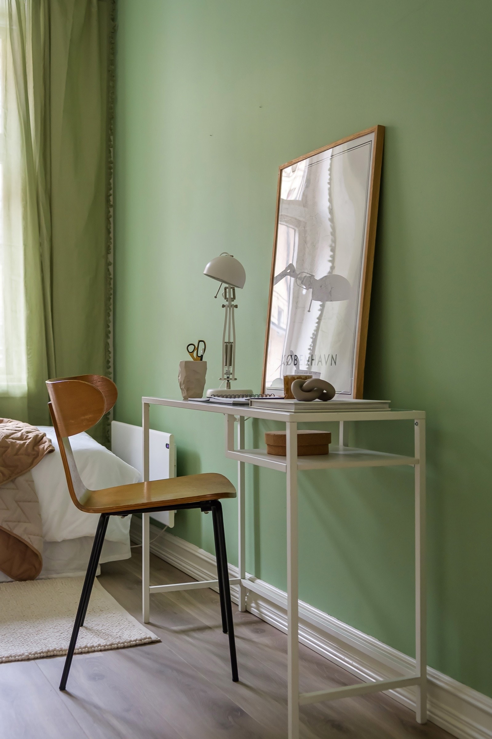 Med to soverom egner det ene seg ypperlig for gjesteværelse, barnerom eller hjemmekontor. Galleribilde