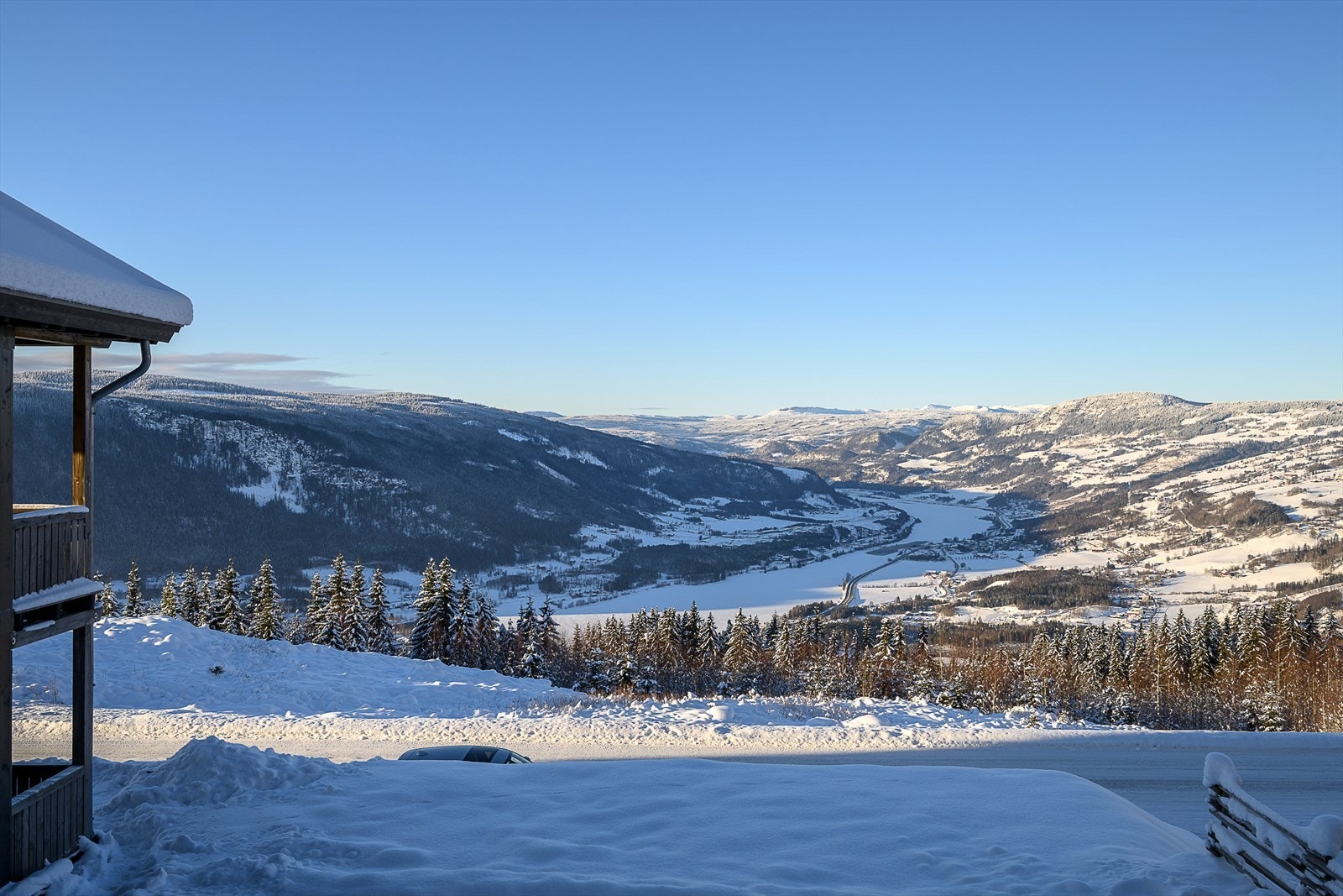 Nydelig panoramautsikt oppover Gudbrandsdalen! Galleribilde