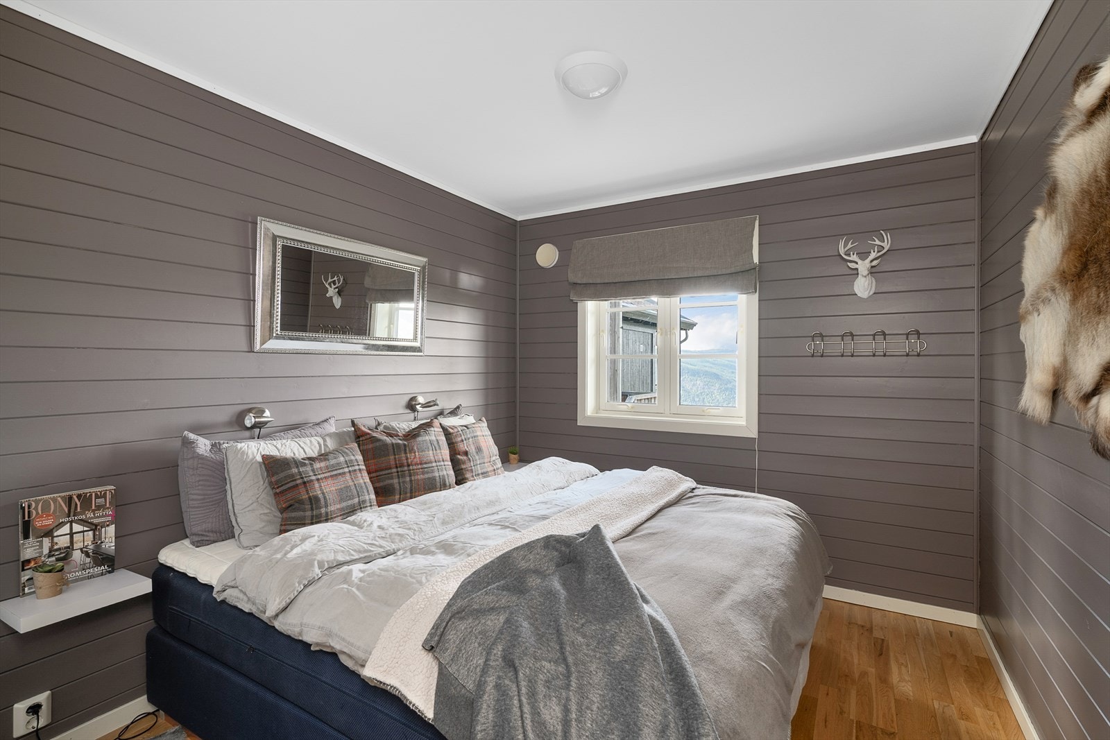 Leiligheten inneholder to soverom. Galleribilde