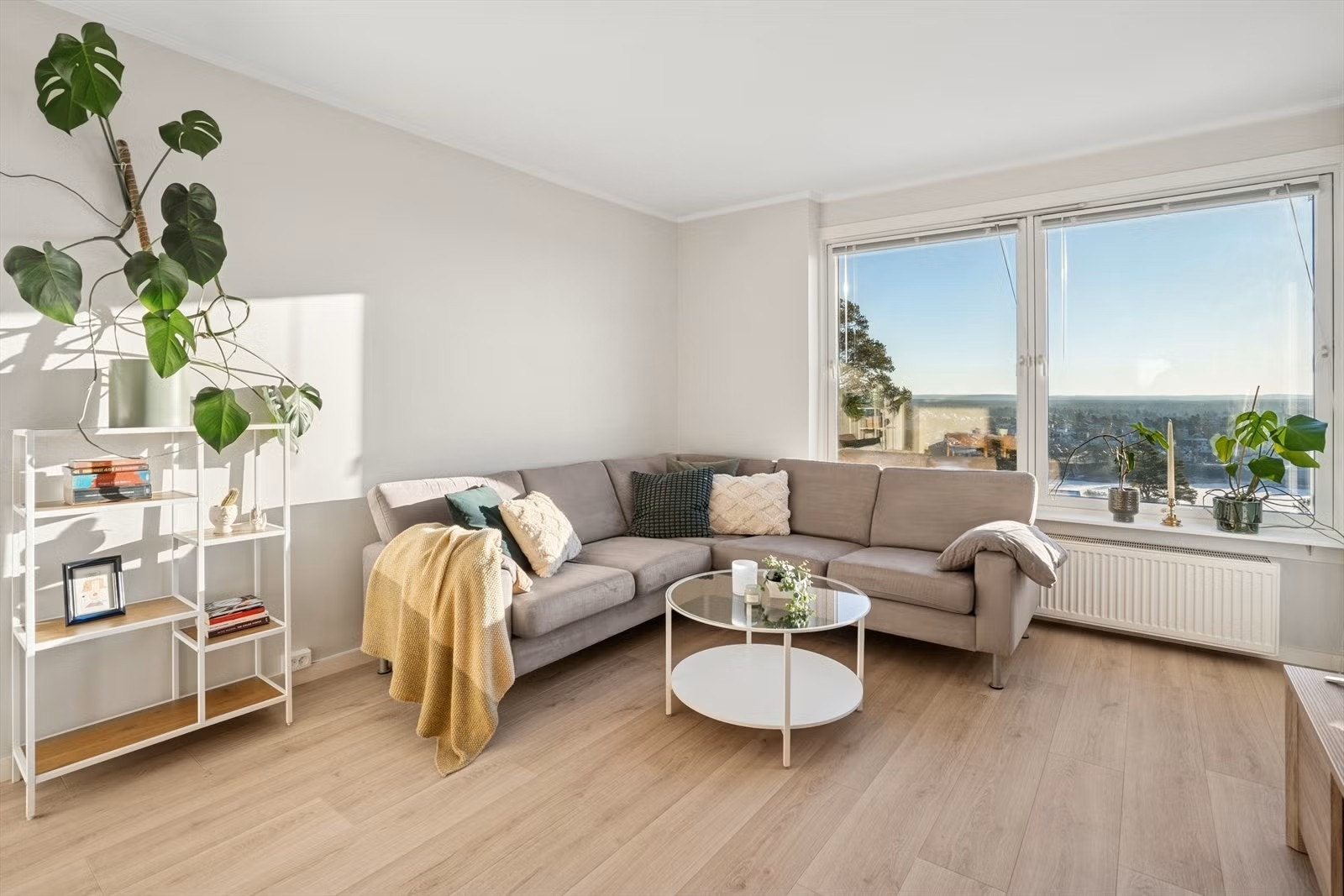 Stue - med utgang til balkong Galleribilde