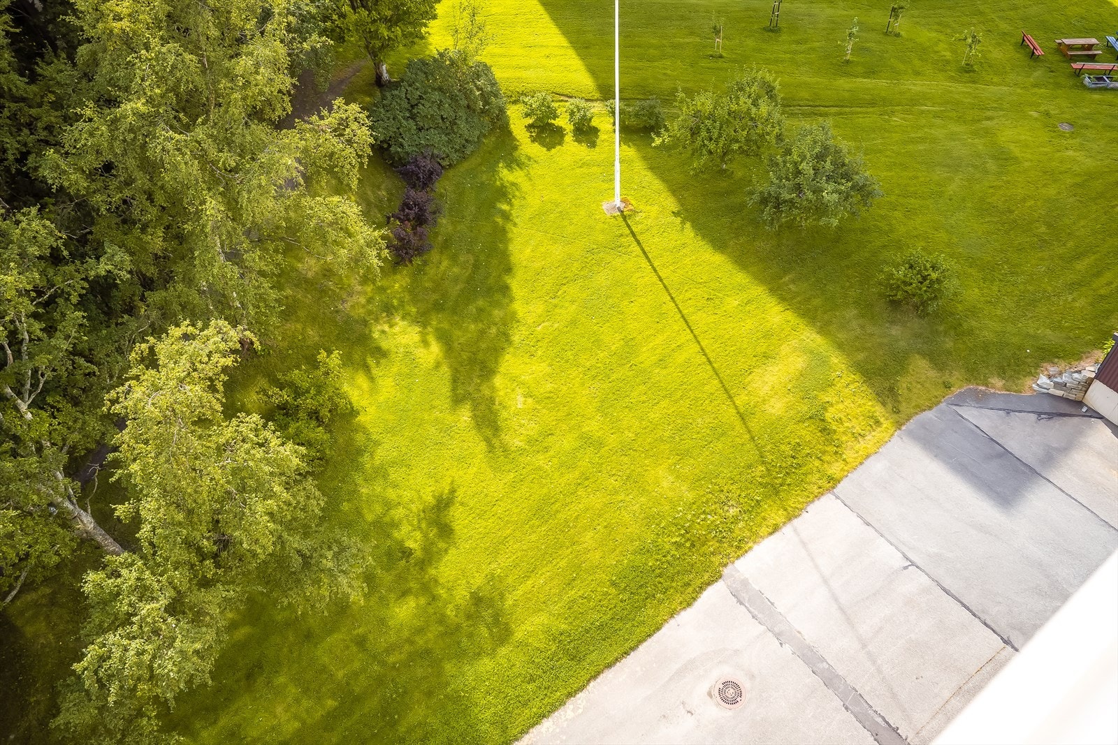 Vaktmestertjenester er inkludert i felleskostnadene - fellesarealene holdes godt vedlike. Galleribilde