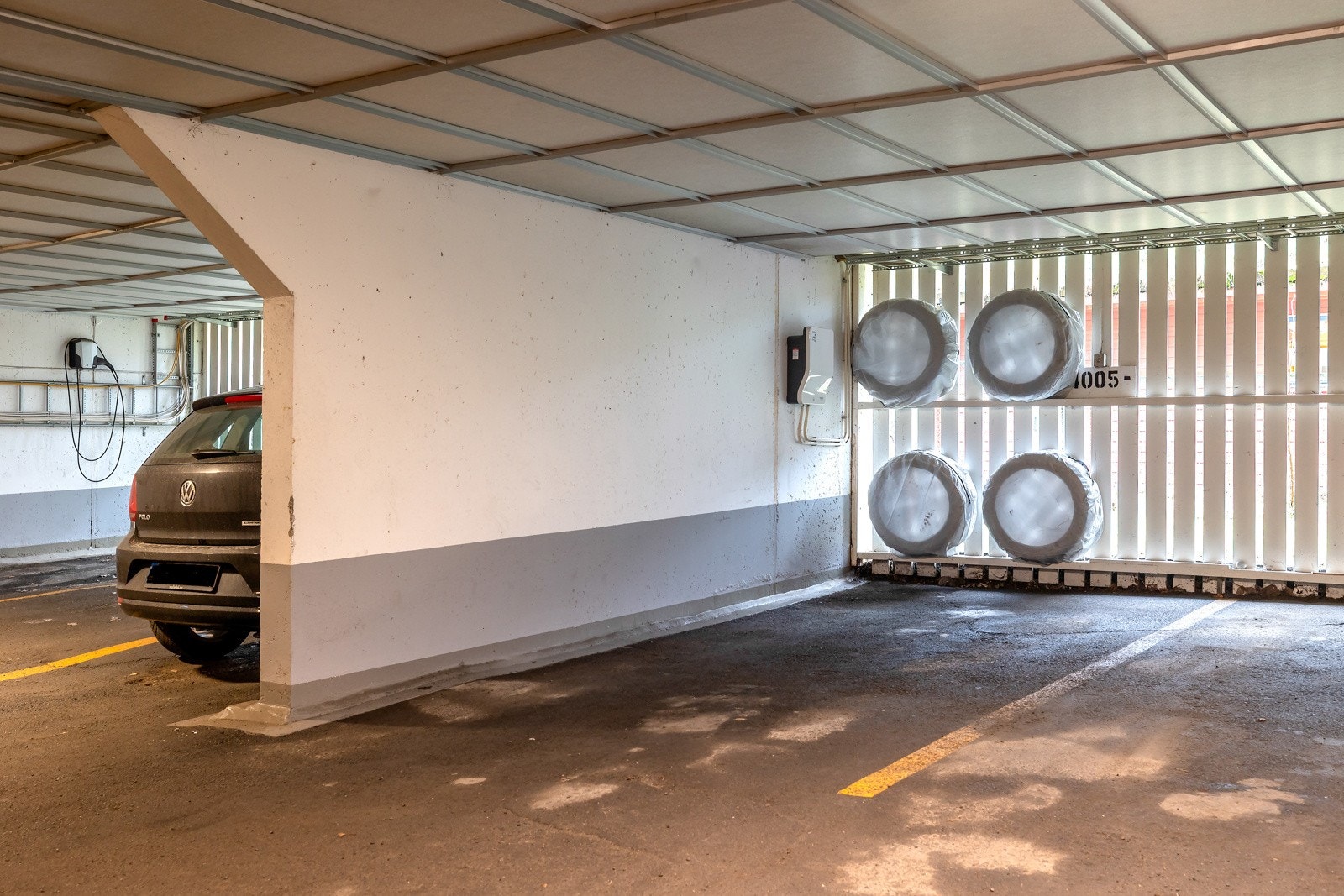 Det følger en garasjeplass (nr. 4005) i felles garasjeanlegg med elbillader Galleribilde