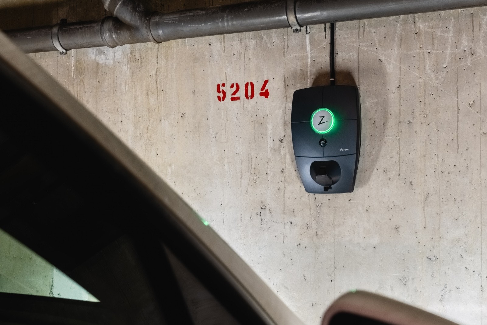 Ved kjøp av parkering er elbillading tilrettelagt fra dag én - Elaway er leverandør. Galleribilde