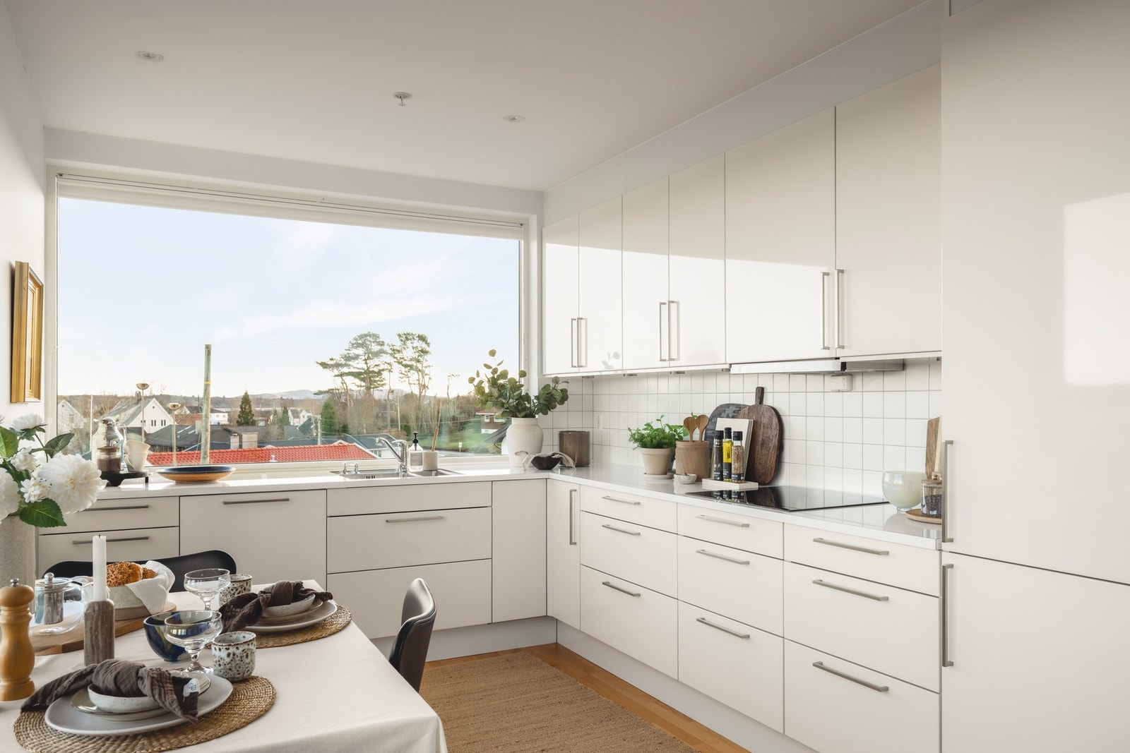 Her kan en nyte herlig utsikt over byen mens maten tilberedes. Galleribilde