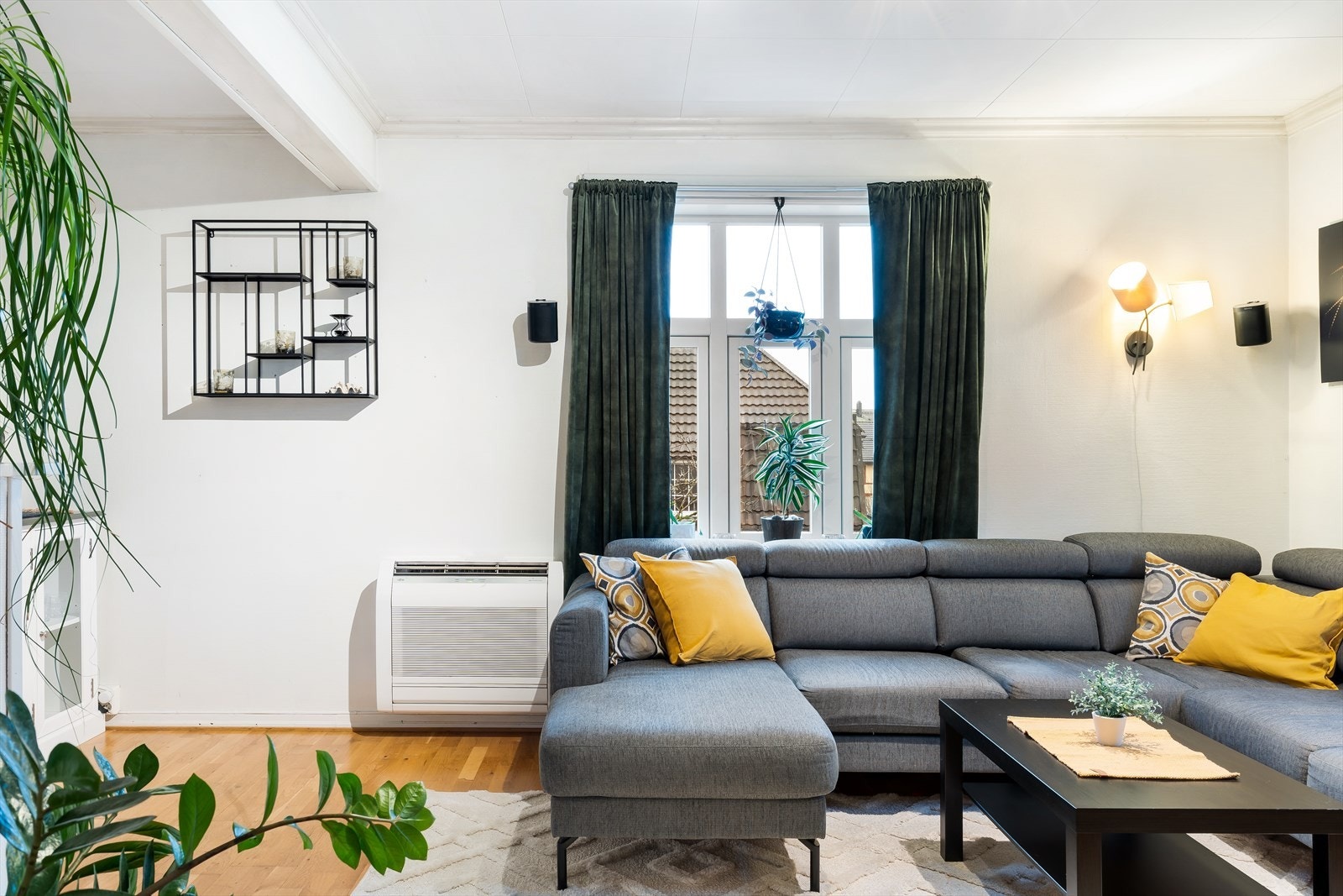 Leil. 2 - Fra stuen er det inngang til et soverom. Galleribilde