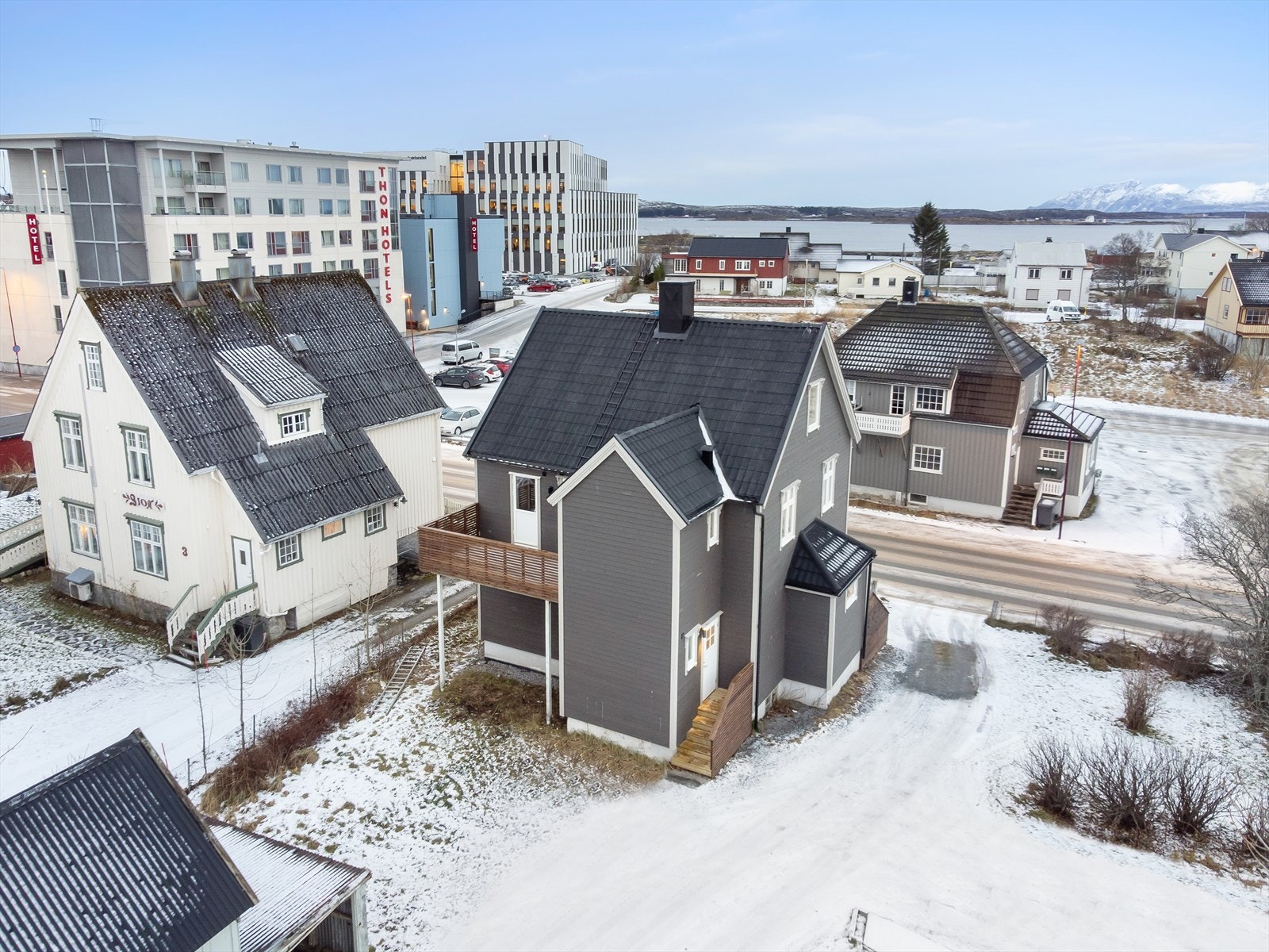 Eiendommen har gode lys- og solforhold. Galleribilde