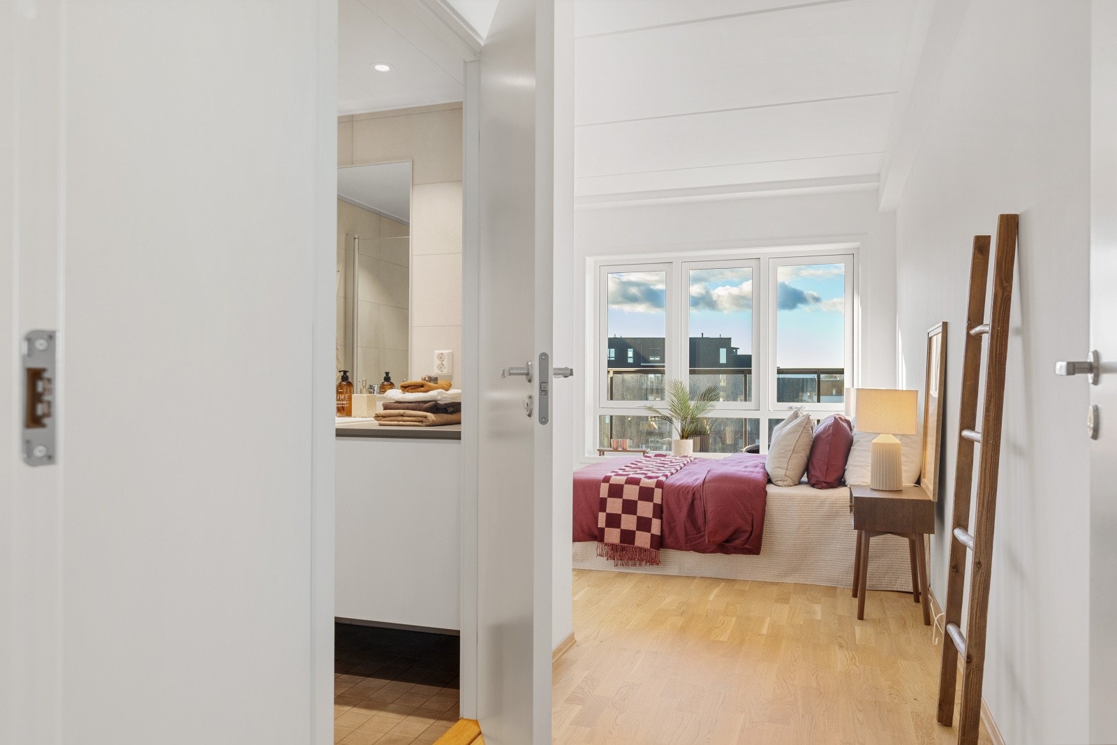 Bad tilknytning hovedsoverom Galleribilde