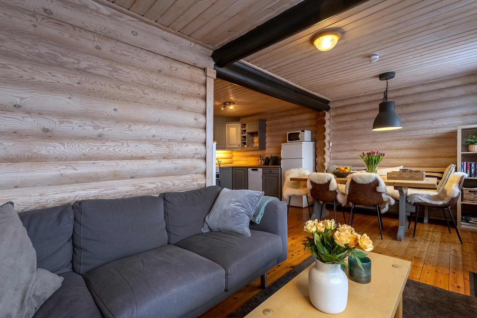 Den gode planløsningen gjør det enkelt å innrede rommet i forskjellige soner. Galleribilde