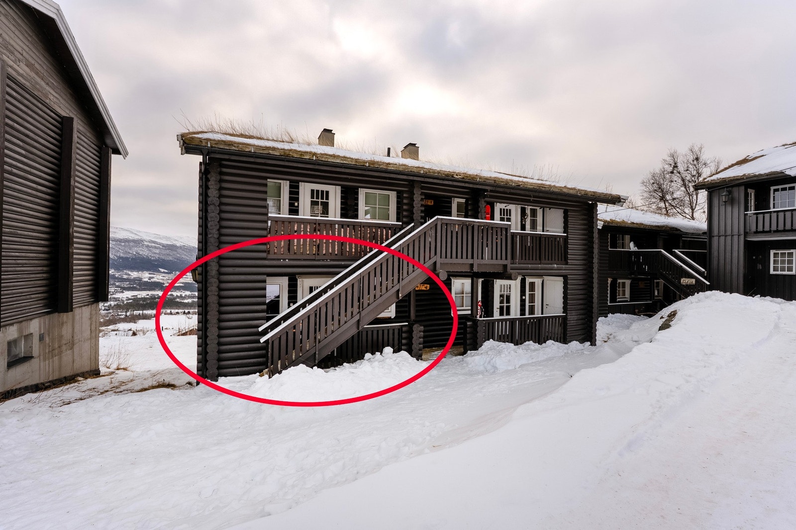 Fasade. Leiligheten har en attraktiv beliggenhet i bygget. Galleribilde