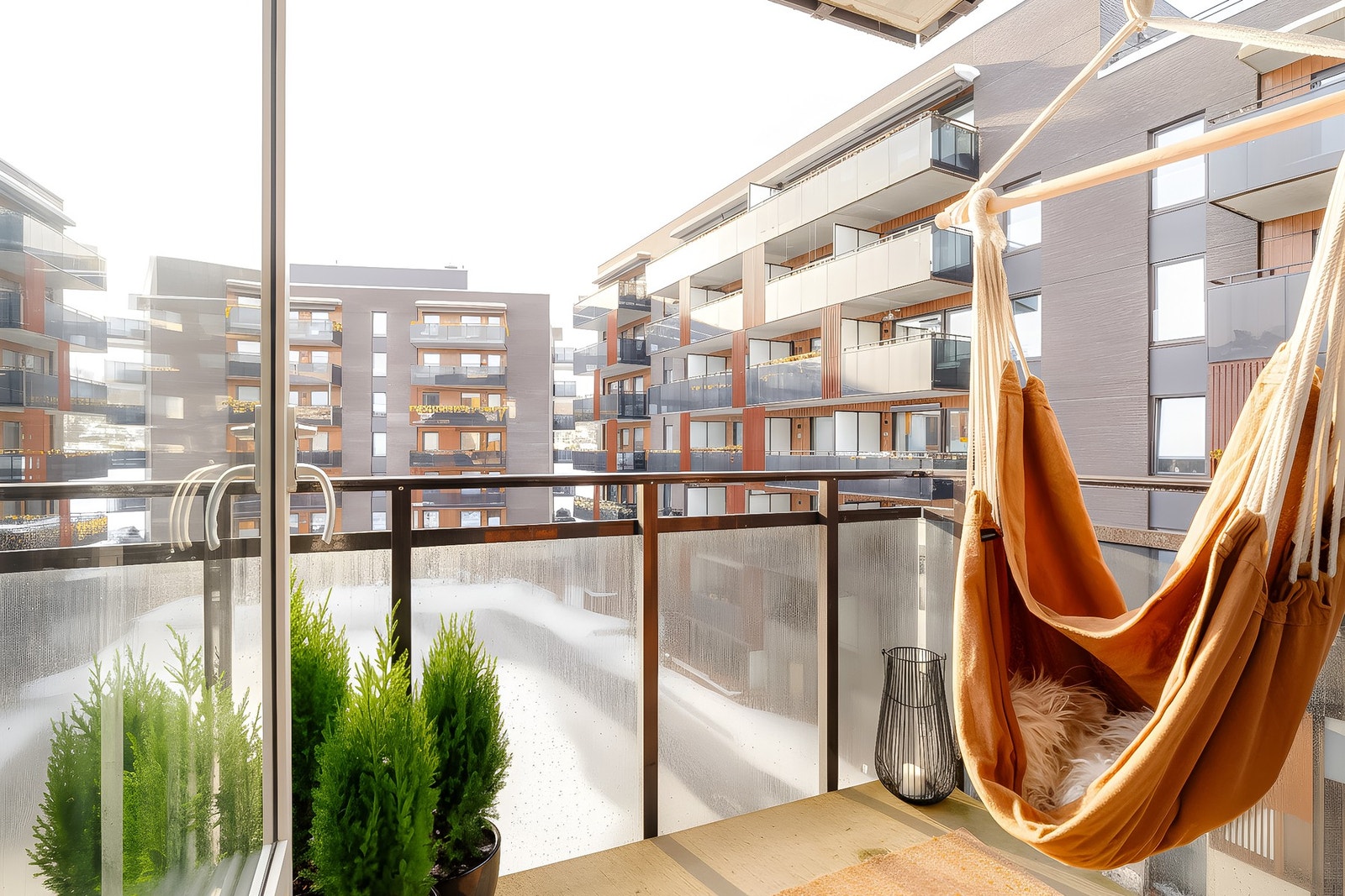 Solen dukker opp ca. 20:00 og blir der til solnedgang, her er det fint å avslutte dagen. Galleribilde