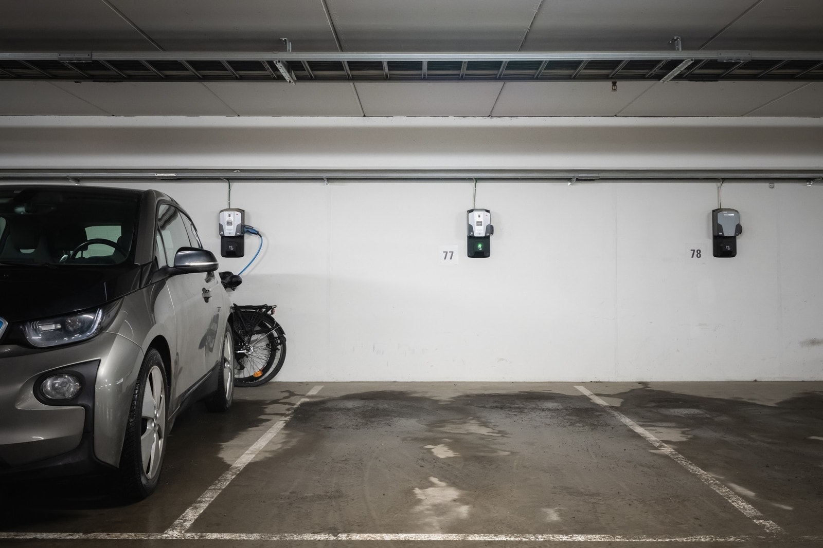 Det medfølger garasjeplass. Galleribilde