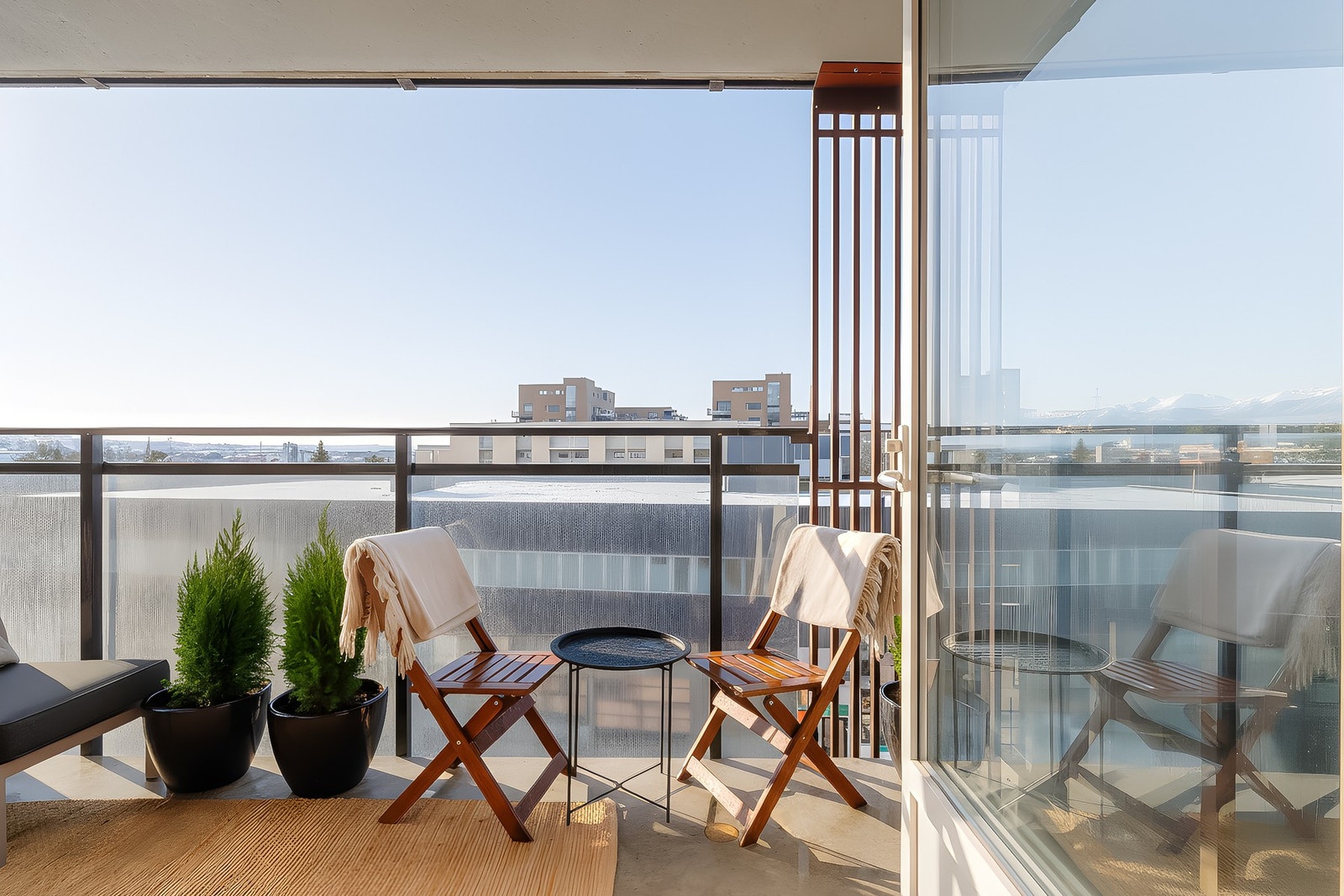 Her får du gleden av to herlige balkonger, den ene med utgang fra stuen. Galleribilde