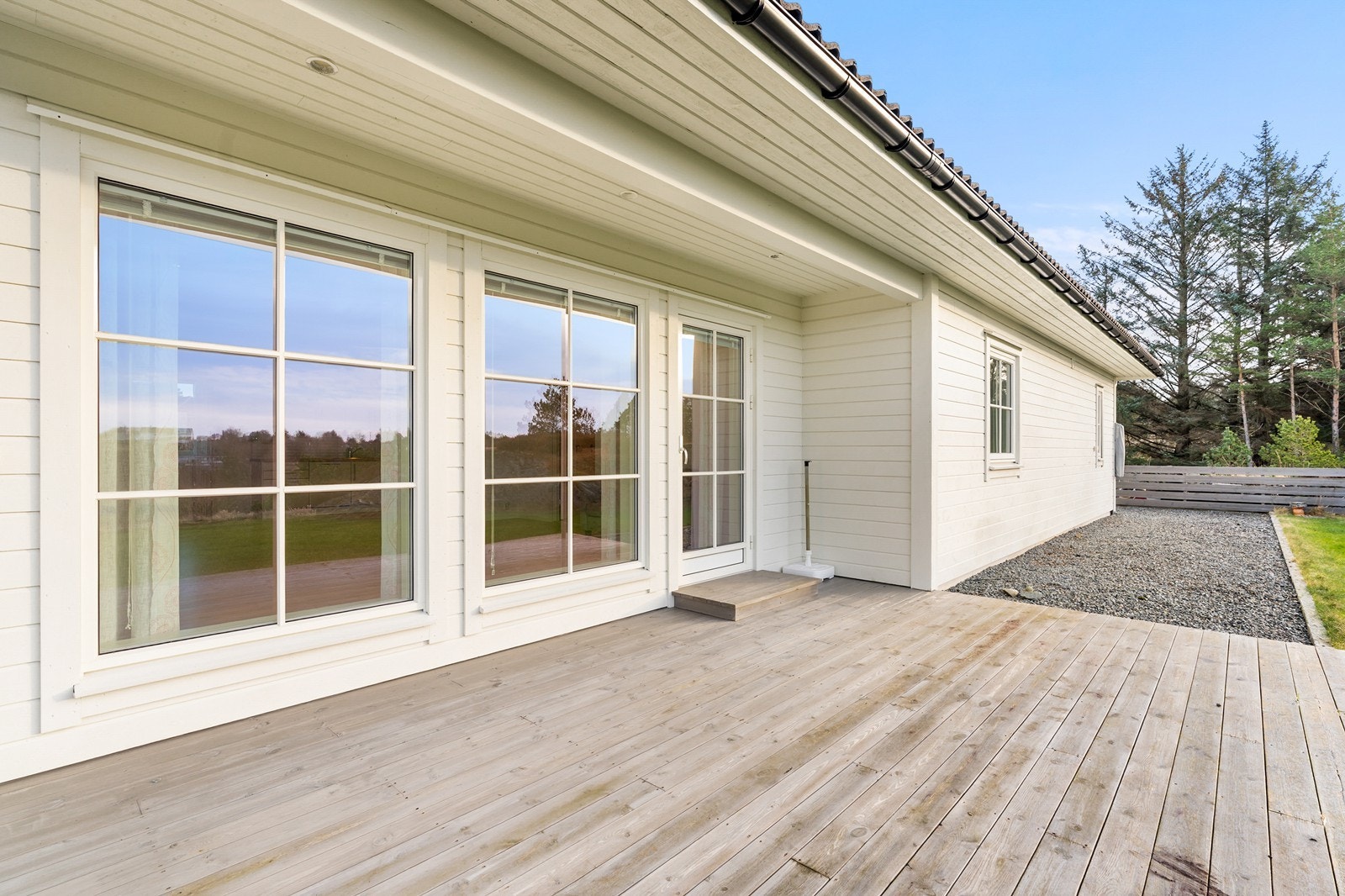 Terrasseplattingen måler 20 m². Galleribilde