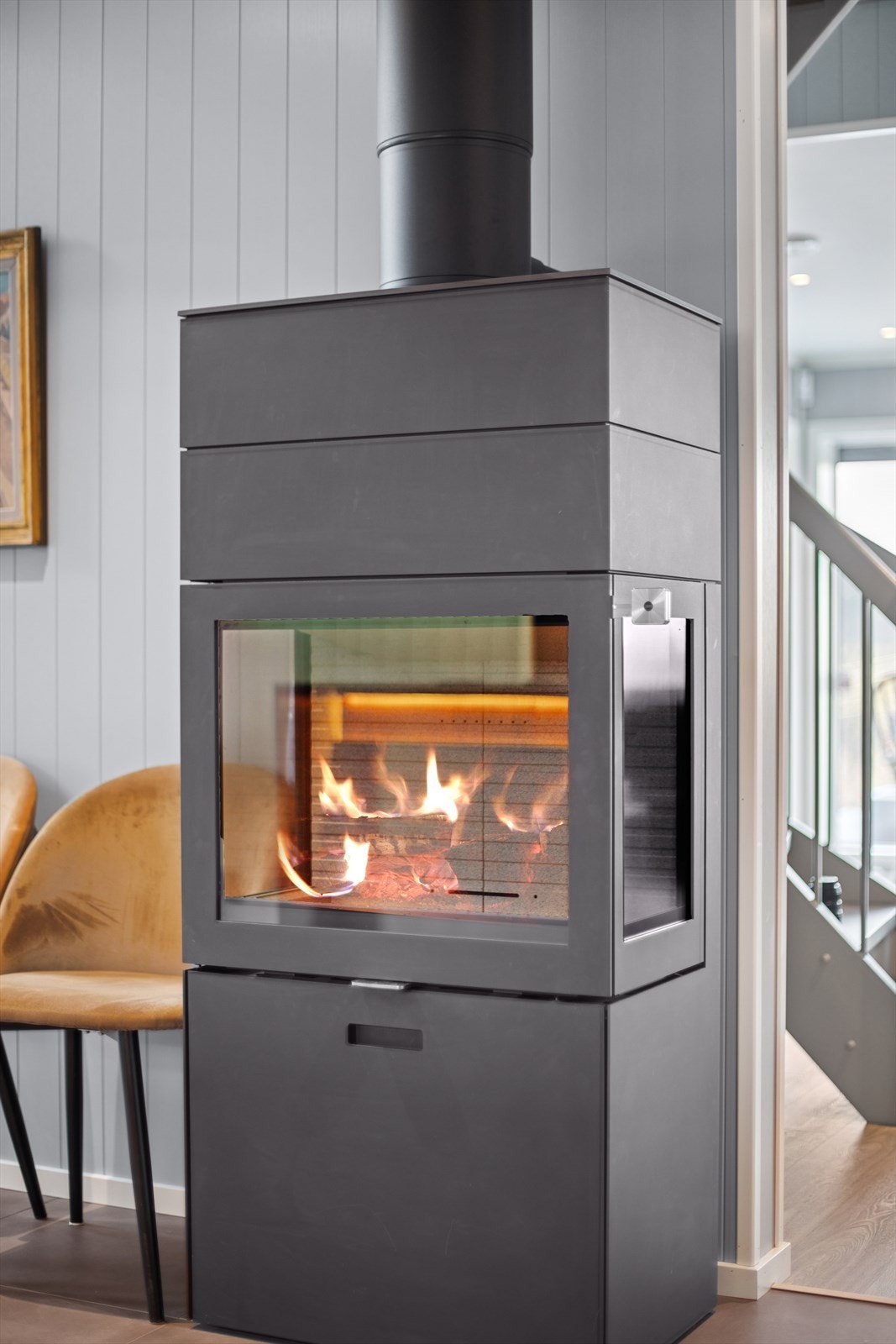 Lekker vedovn med isolert stålpipe Galleribilde