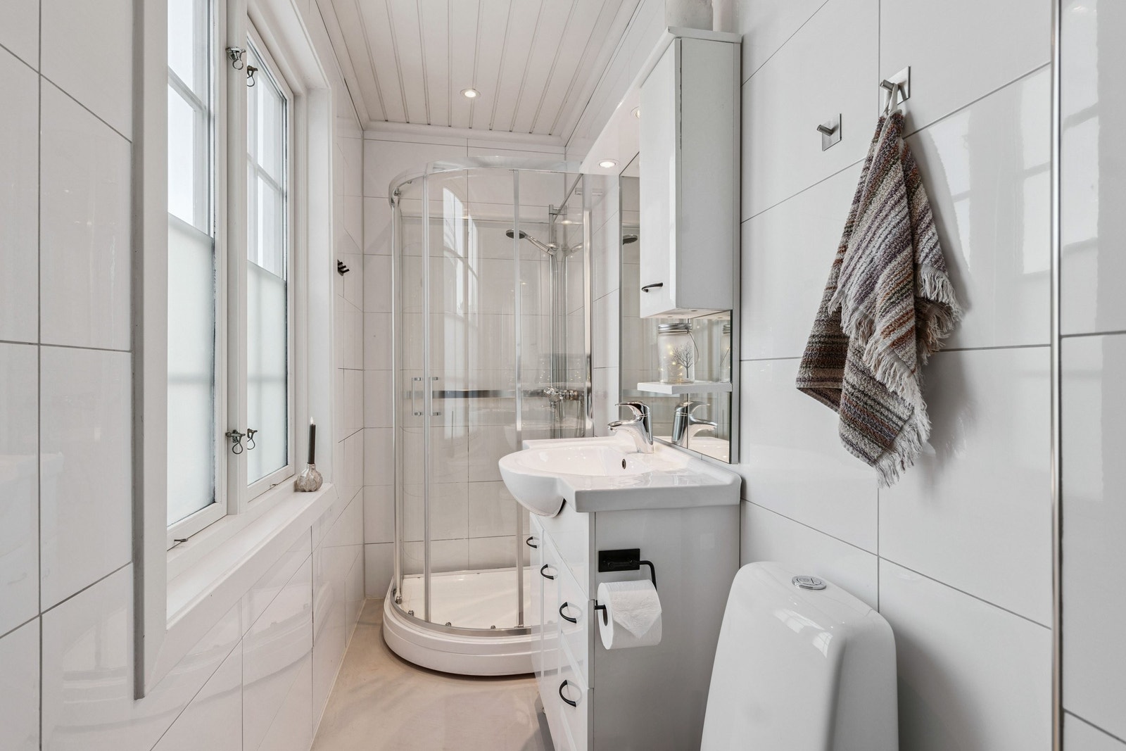 Påkostet bad. Galleribilde