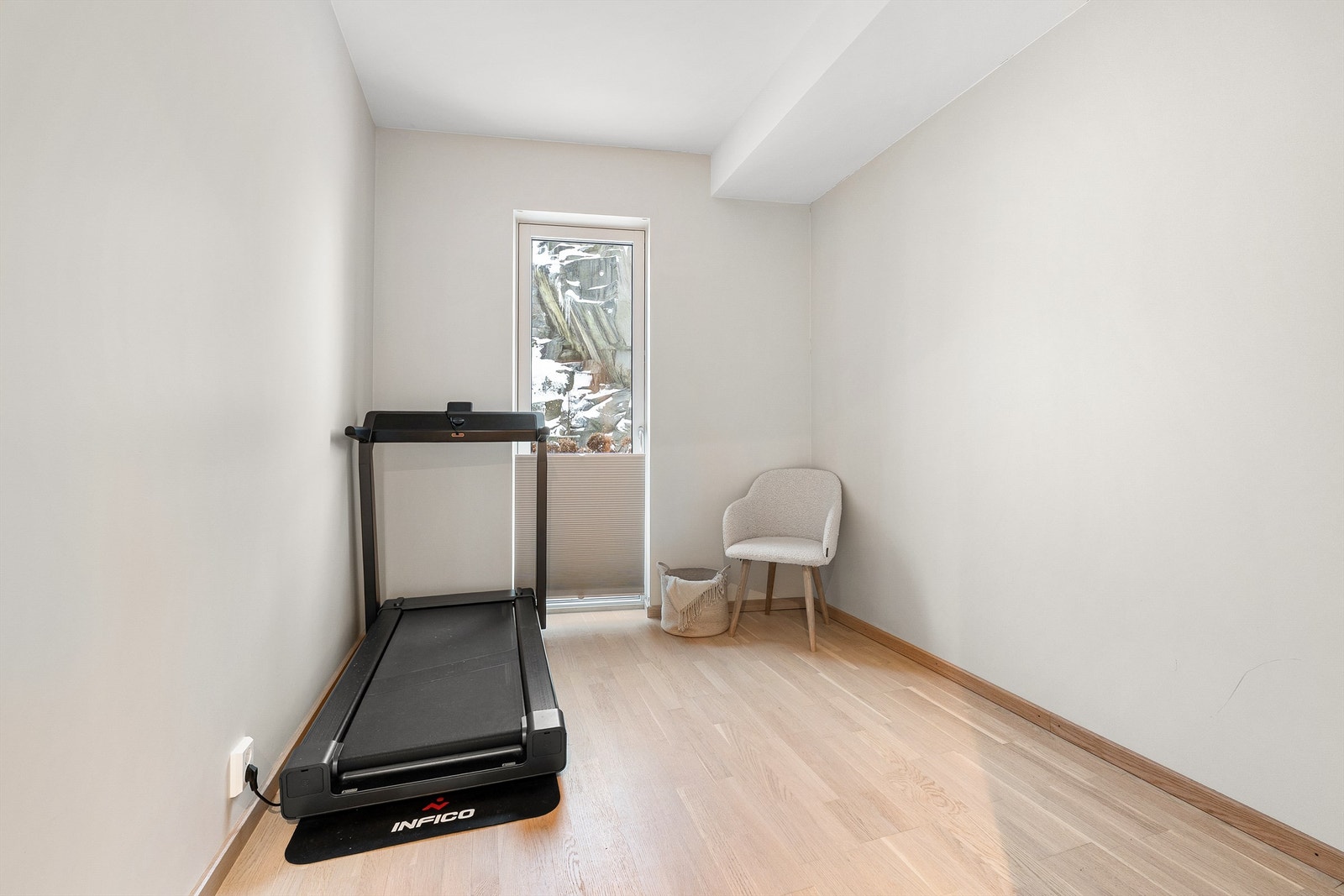 Med over 7 kvm. gulvflate er soverom II er velfungerende barne-/gjesterom. Galleribilde