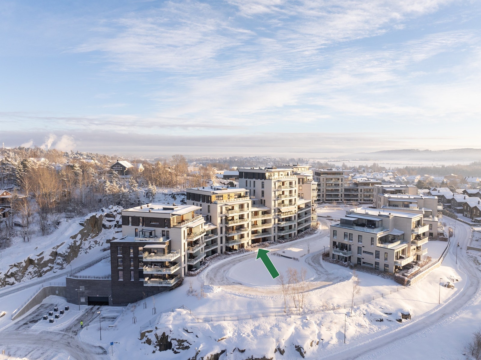 Velkommen til Tindlund Park! Leiligheten presenteres av Jørgen Sande Johansen i Krogsveen. Fotograf; Kristoffer Kristiansen. Galleribilde