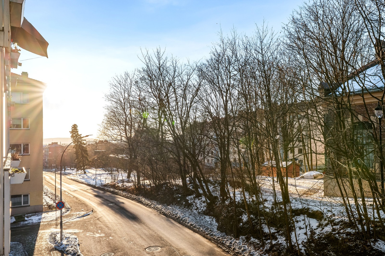 Utsikt mot syd fra balkongen Galleribilde