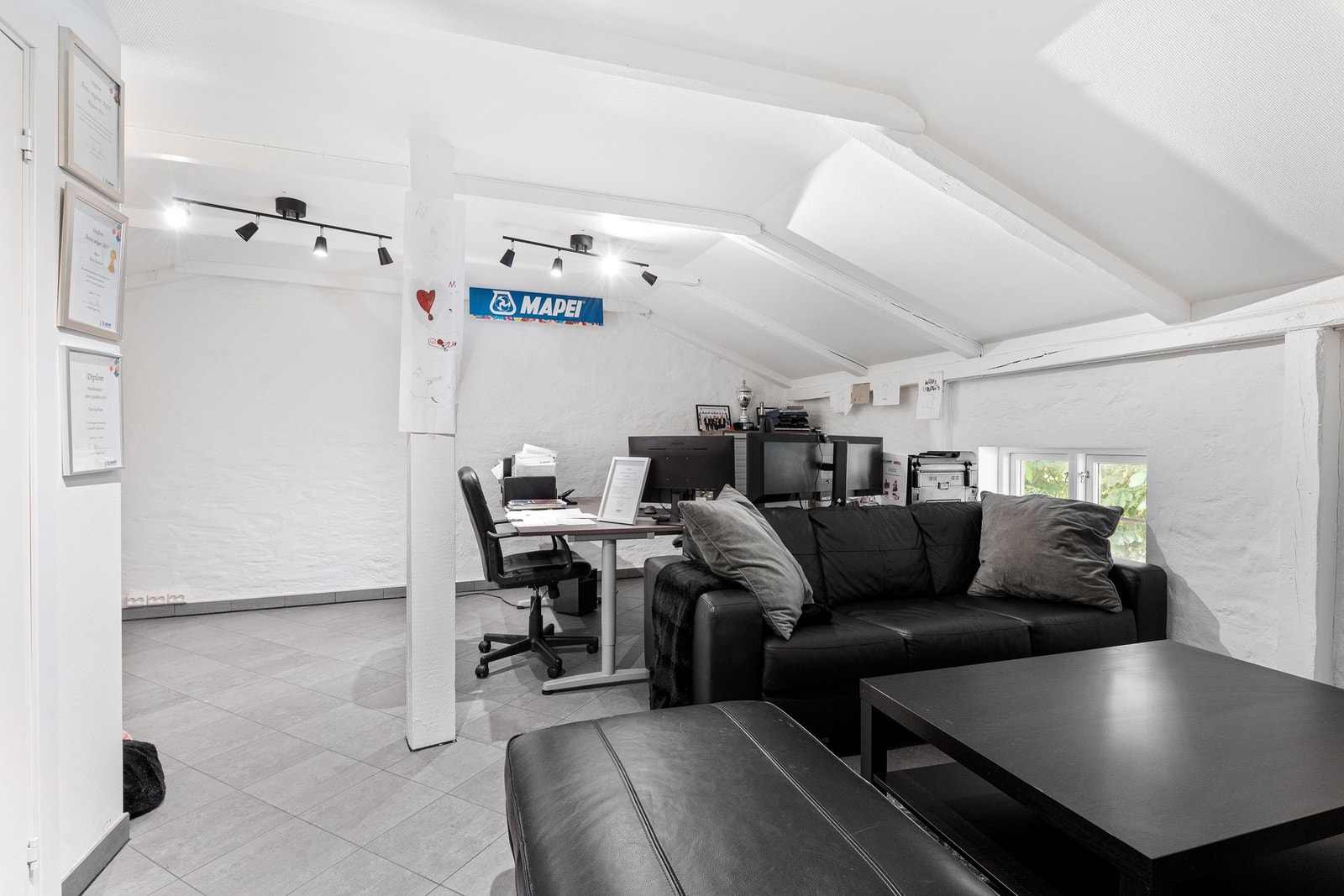 Del 3 - 2. etasje innredet som kontor Galleribilde