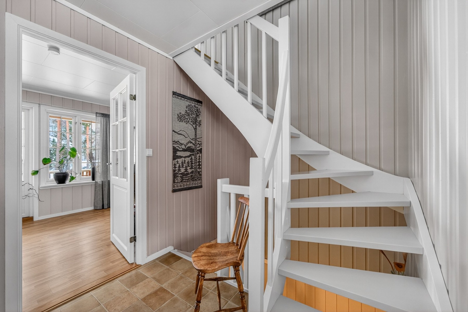 Trapp opp til 2. etasje Galleribilde