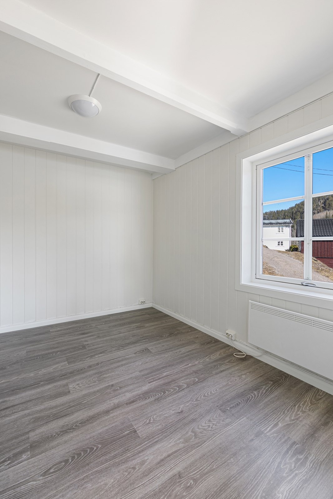 Leiligheten inneholder 1 soverom. Galleribilde