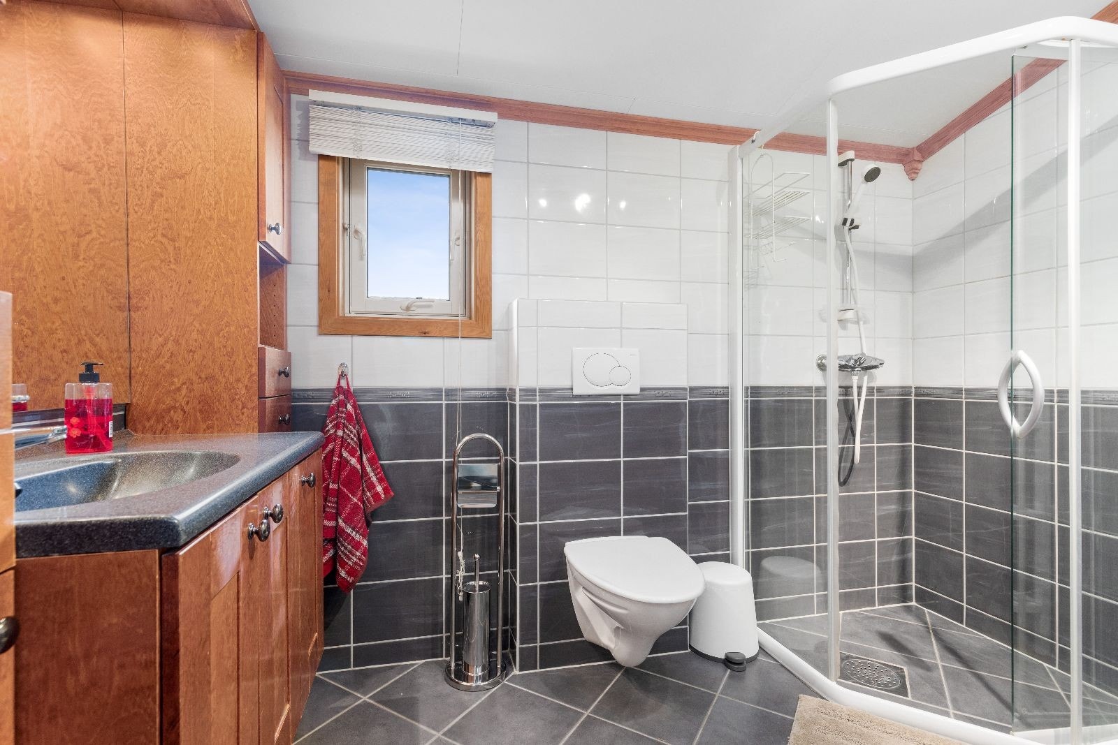 Bad i 1. etasje Galleribilde