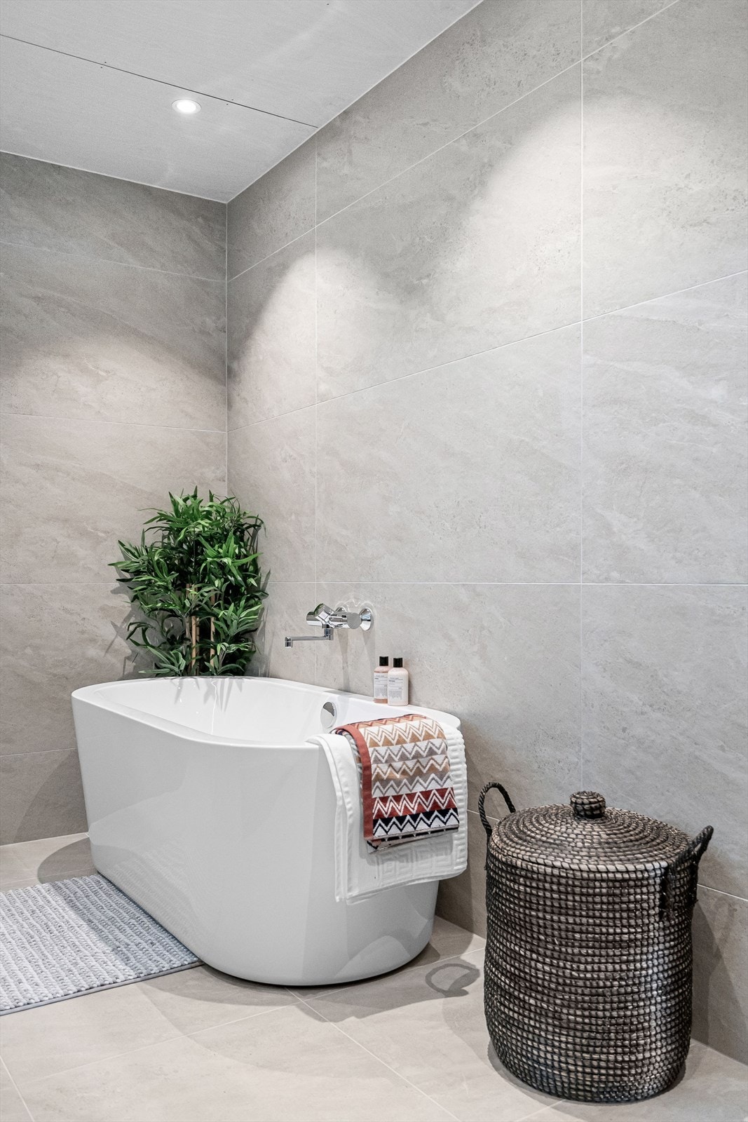 Badekar stående.jpeg Galleribilde