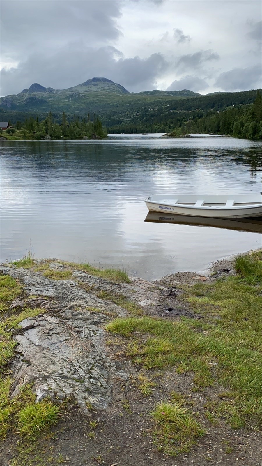 Fine bademuligheter ved Toskjærvatnet Galleribilde