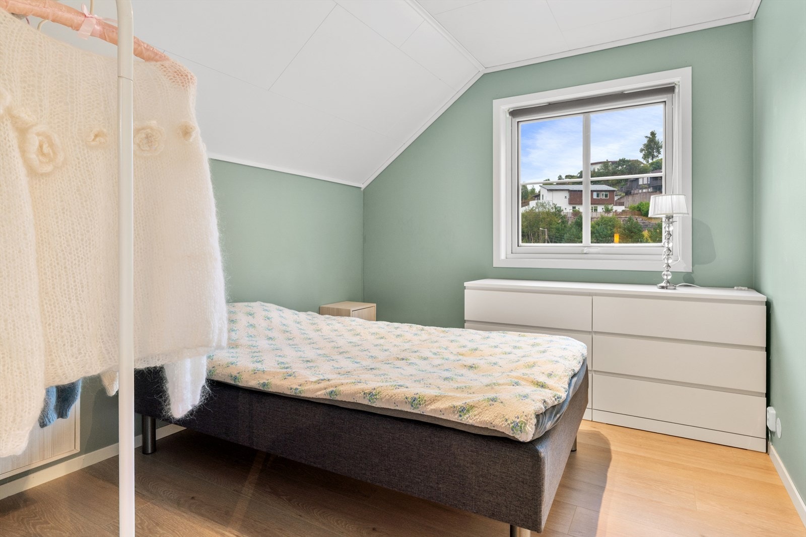 Soverom nr. 3 på 9,8 kvm. Galleribilde