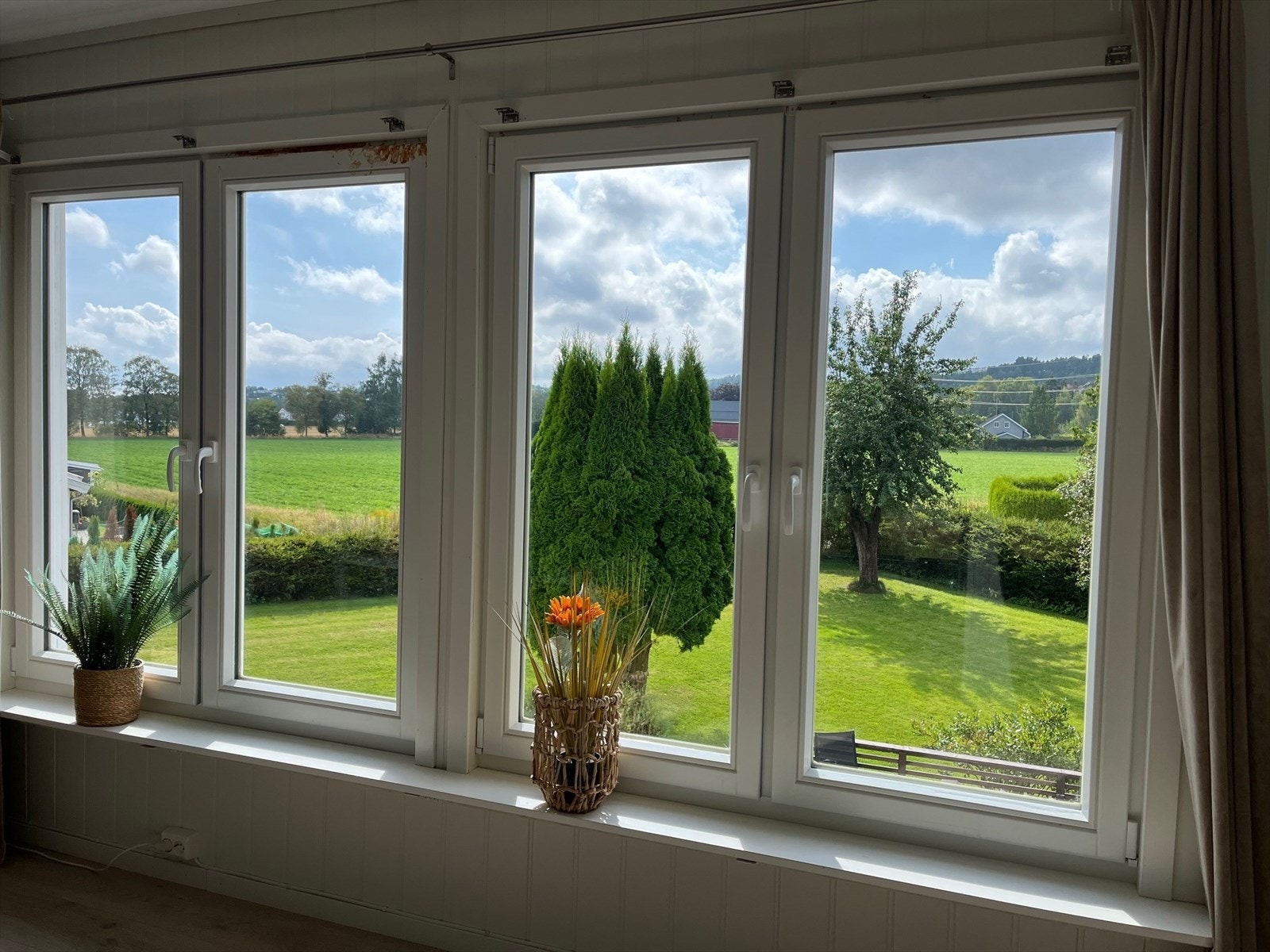 Flott utsikt fra leiligheten i 2. etasje - privat bilde Galleribilde