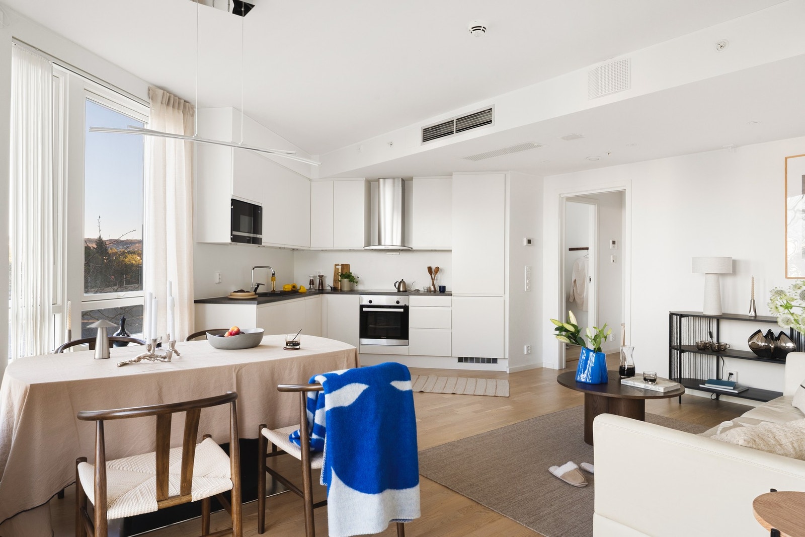 Det er balansert ventilasjon med varmegjenvinning i leiligheten. Galleribilde