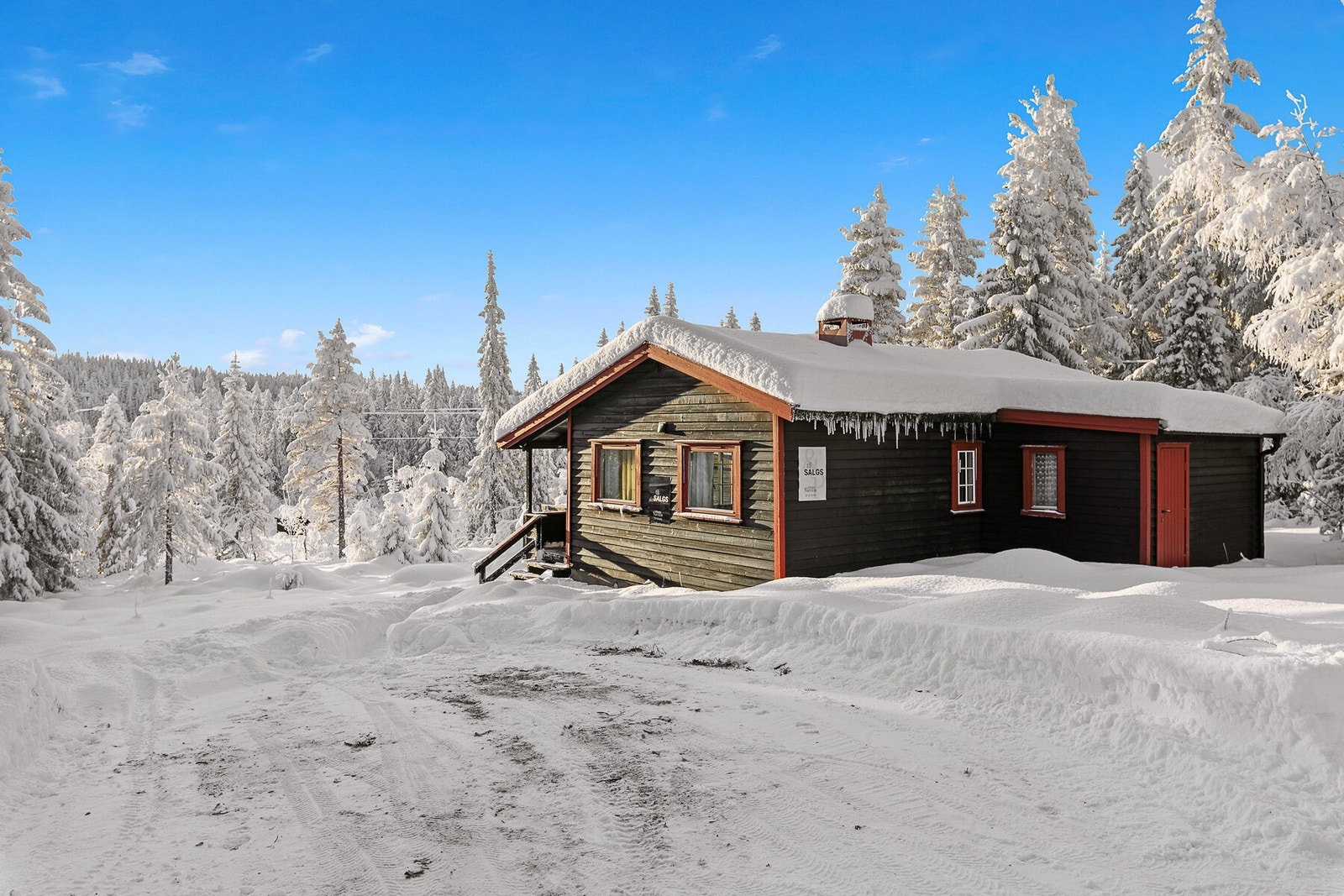 Det er godt med parkeringsplass på egen tomt. Galleribilde