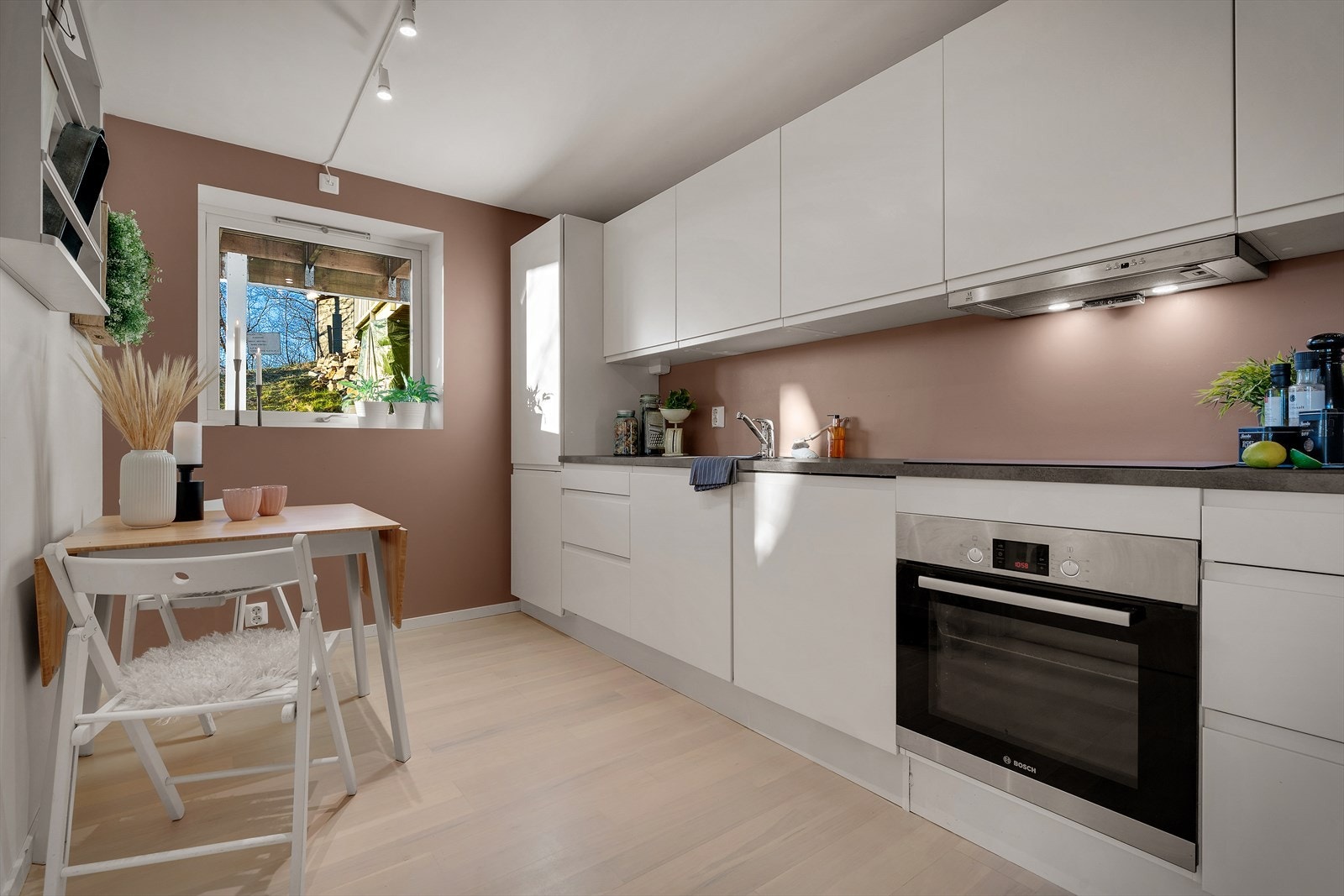 Spiseplass på kjøkken Galleribilde