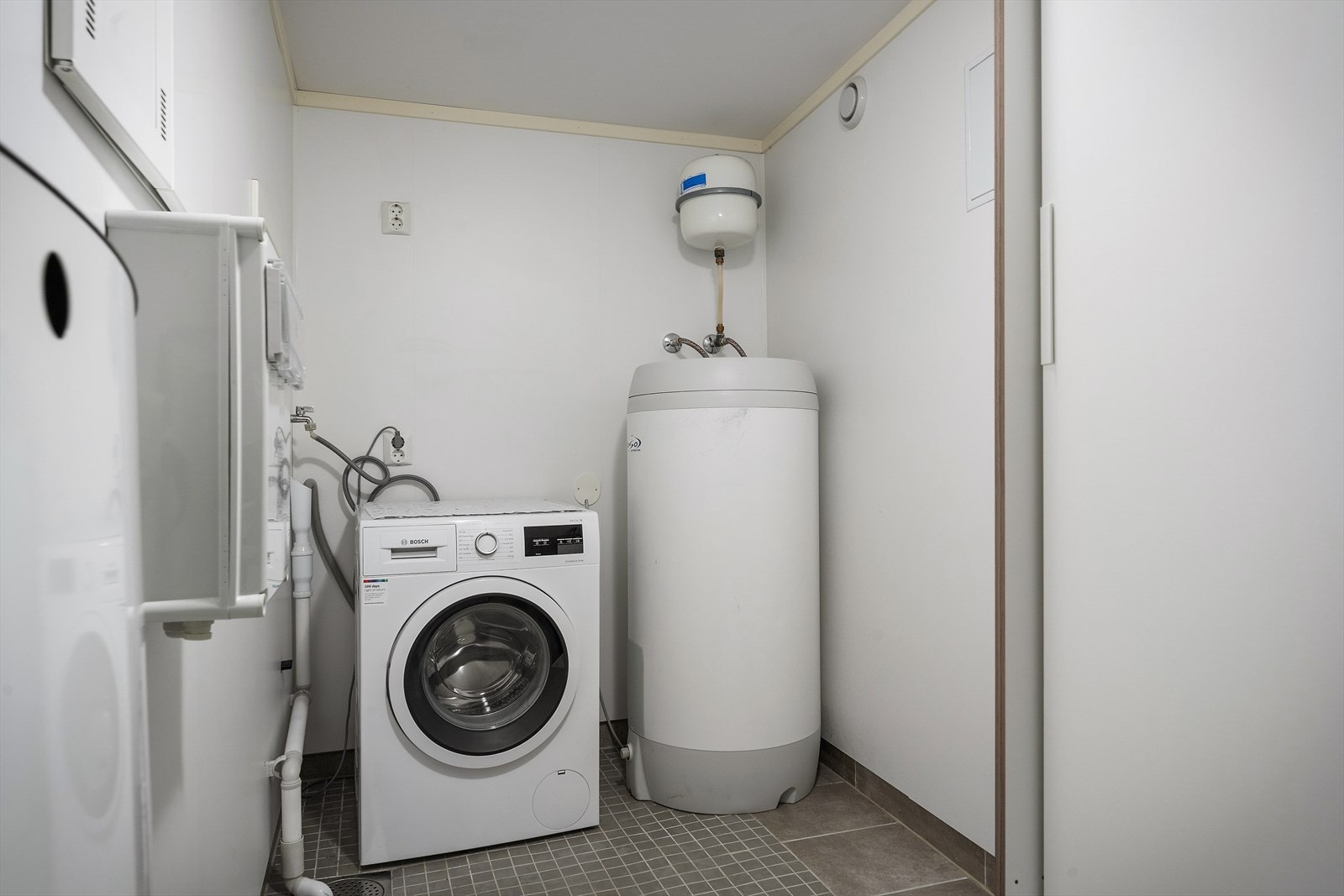 Vaskerom Galleribilde