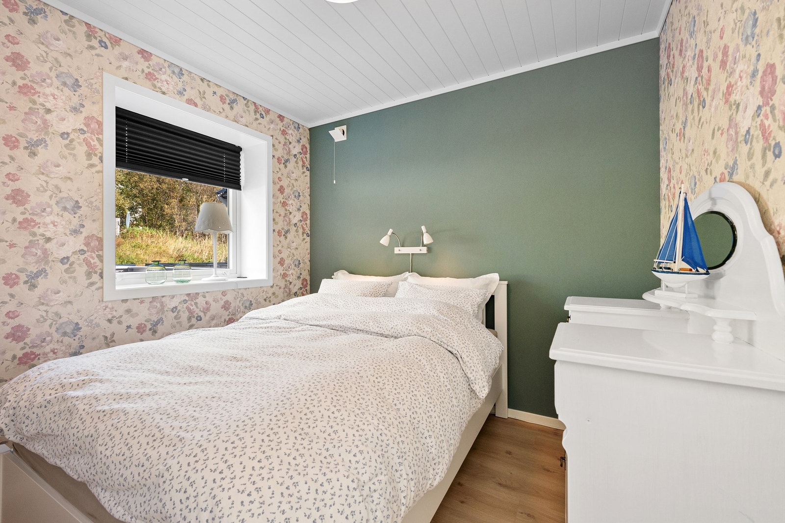 Soverom i 1. etasje Galleribilde