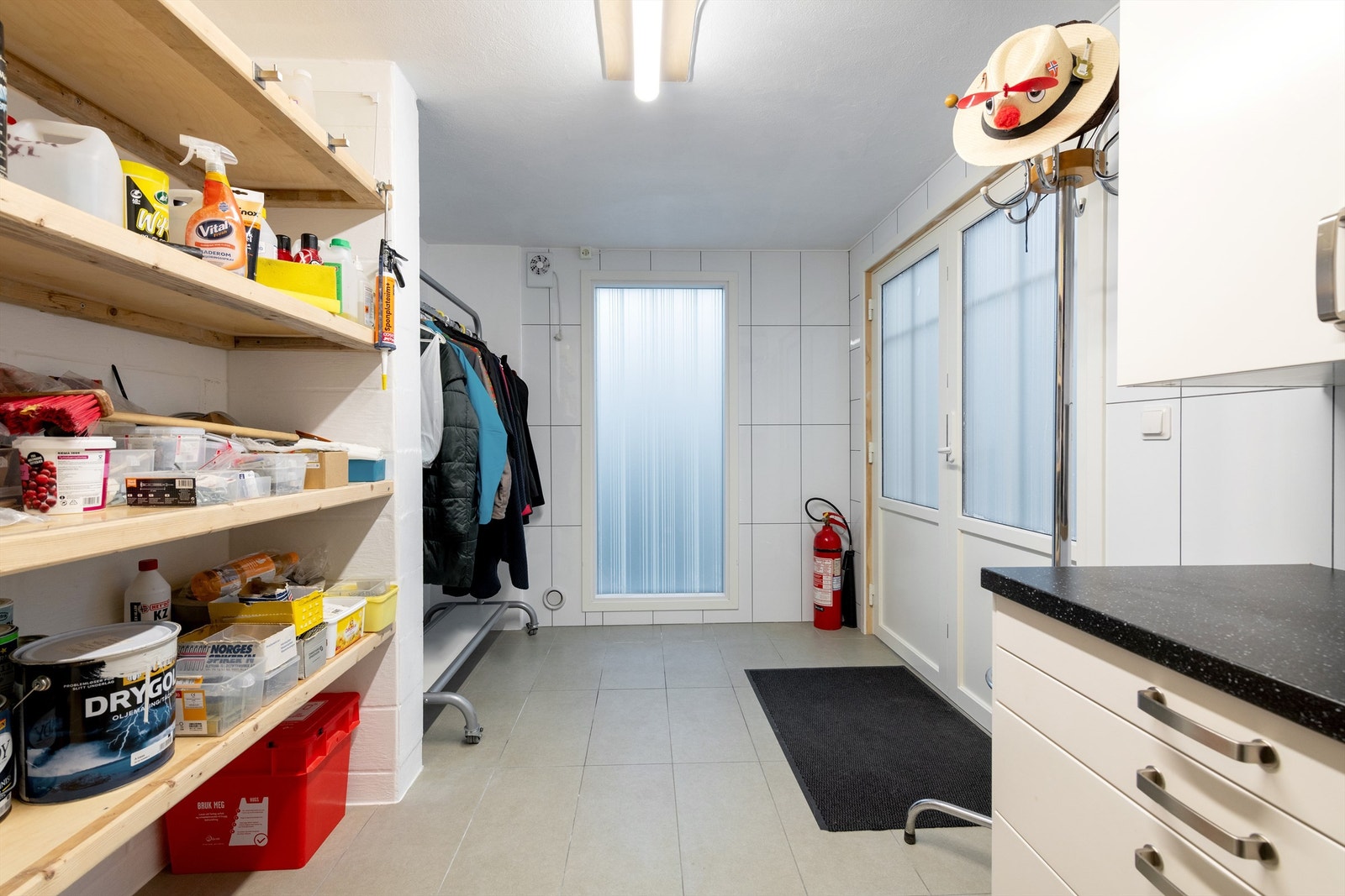 Utvendig romslig bod Galleribilde