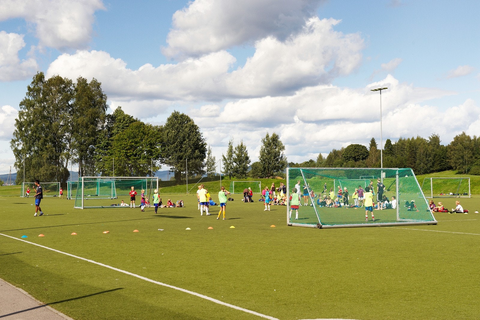 Det er kort vei til Ekebergsletta, Ballsletta og Skulpturparken på Ekeberg, som gir gode rekreasjonsmuligheter for store og små. Galleribilde