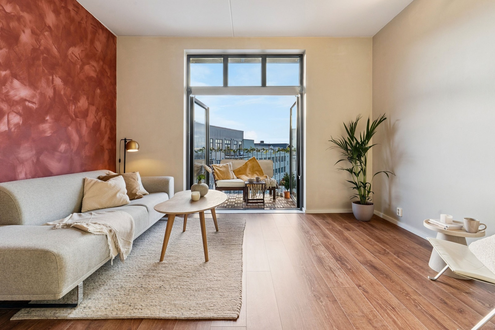 Velkommen inn i en lys og luftig stue. Galleribilde