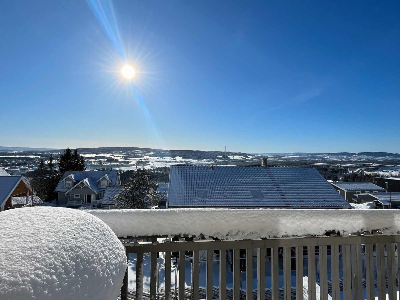 Utsynet fra balkongen er et vakkert skue. Galleribilde