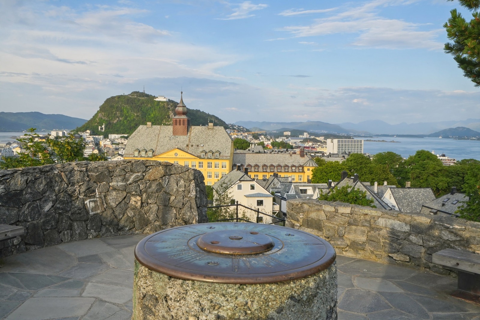 Utsikten fra Storhaugen på Aspøya. Galleribilde
