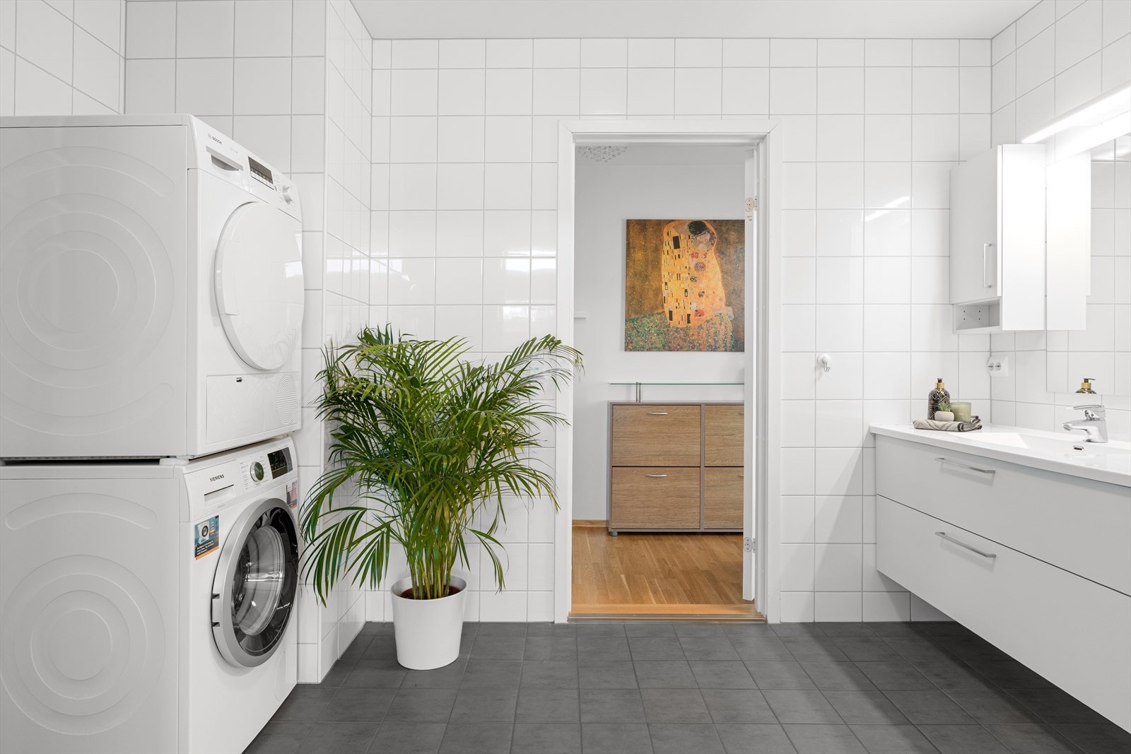 Opplegg for vaskemaskin. Galleribilde