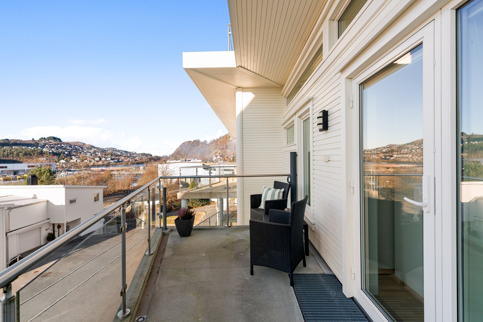 Fredelig tilbaketrukket, men du har likevel alt rundt deg. Galleribilde